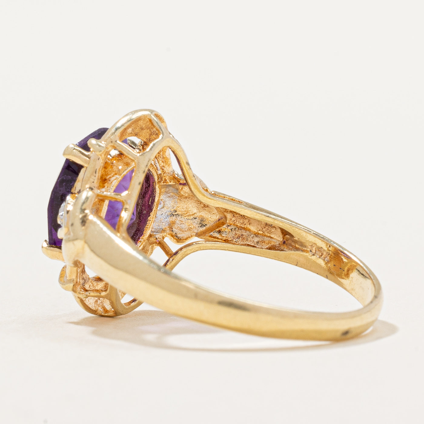 Amethyst & Diamond Cocktail Ring | 2.40ct, 0.02ctw | SZ 6.5 |