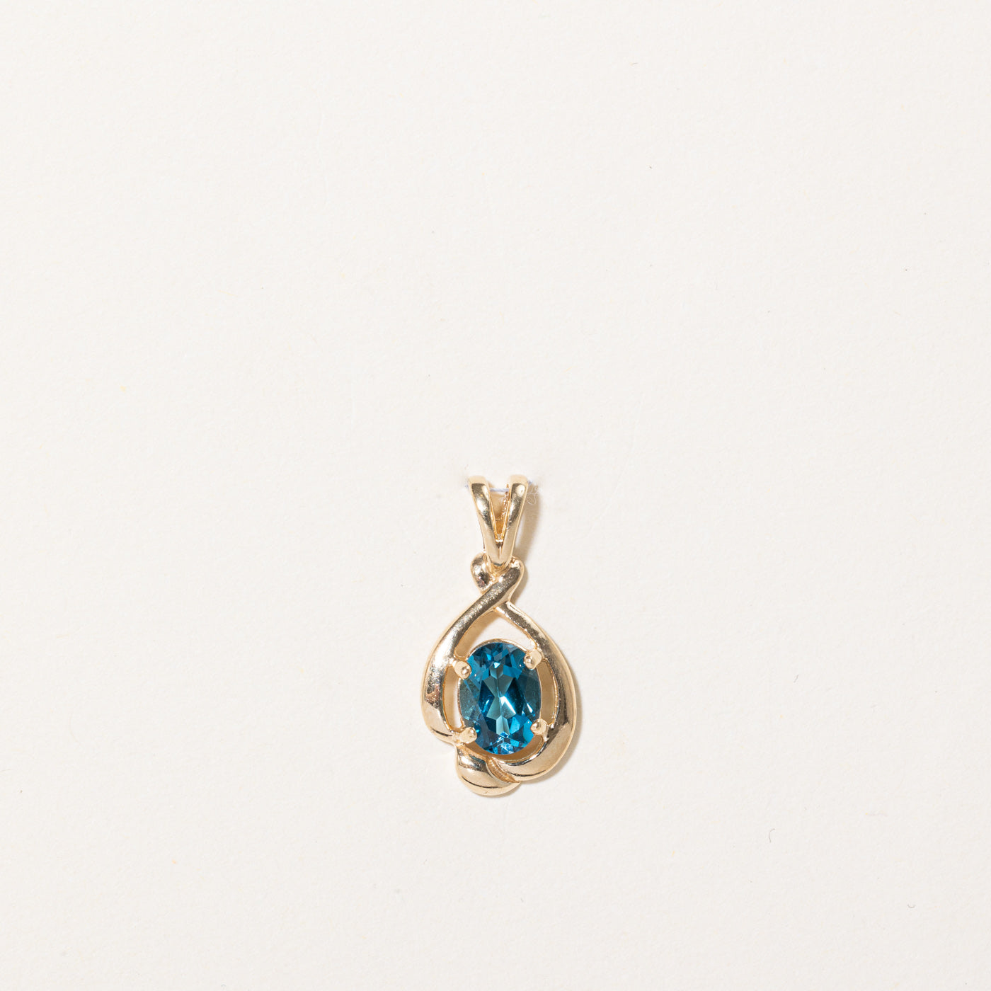 Pendentif en topaze bleue | 1,00 ct |