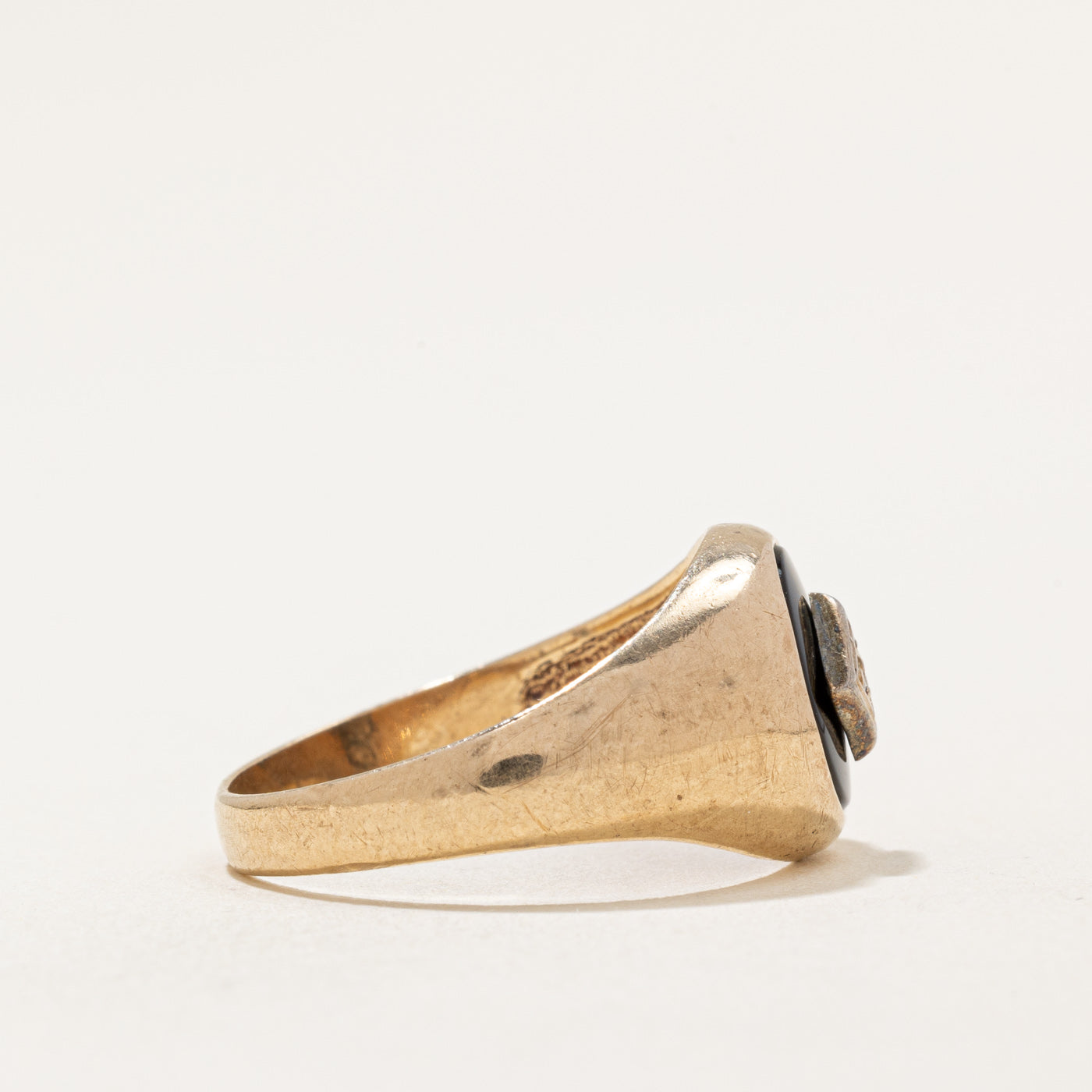 Bague en onyx et diamants | 2,00 ct, 0,02 ct | Taille 8,25 |