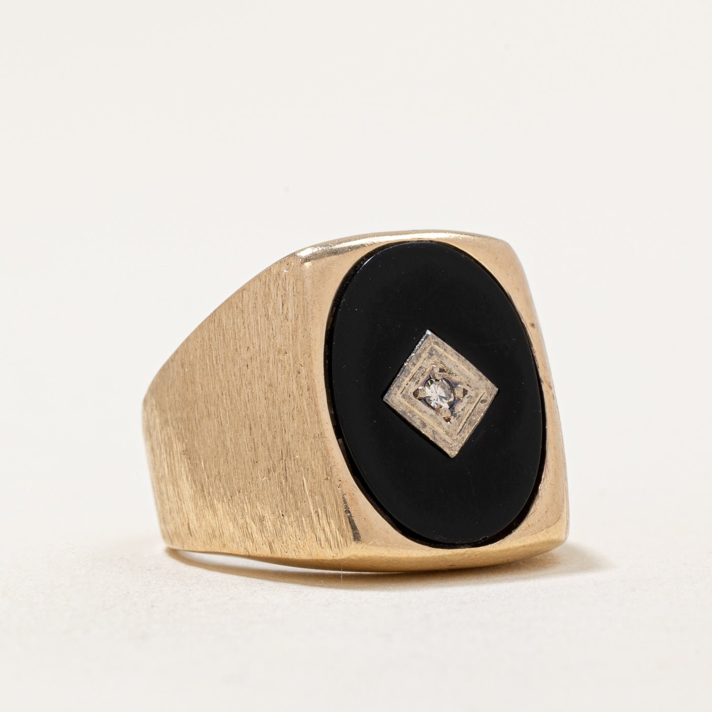 Onyx & Diamond Cocktail Ring | 4.00ct, 0.02ct | SZ 4.75 |