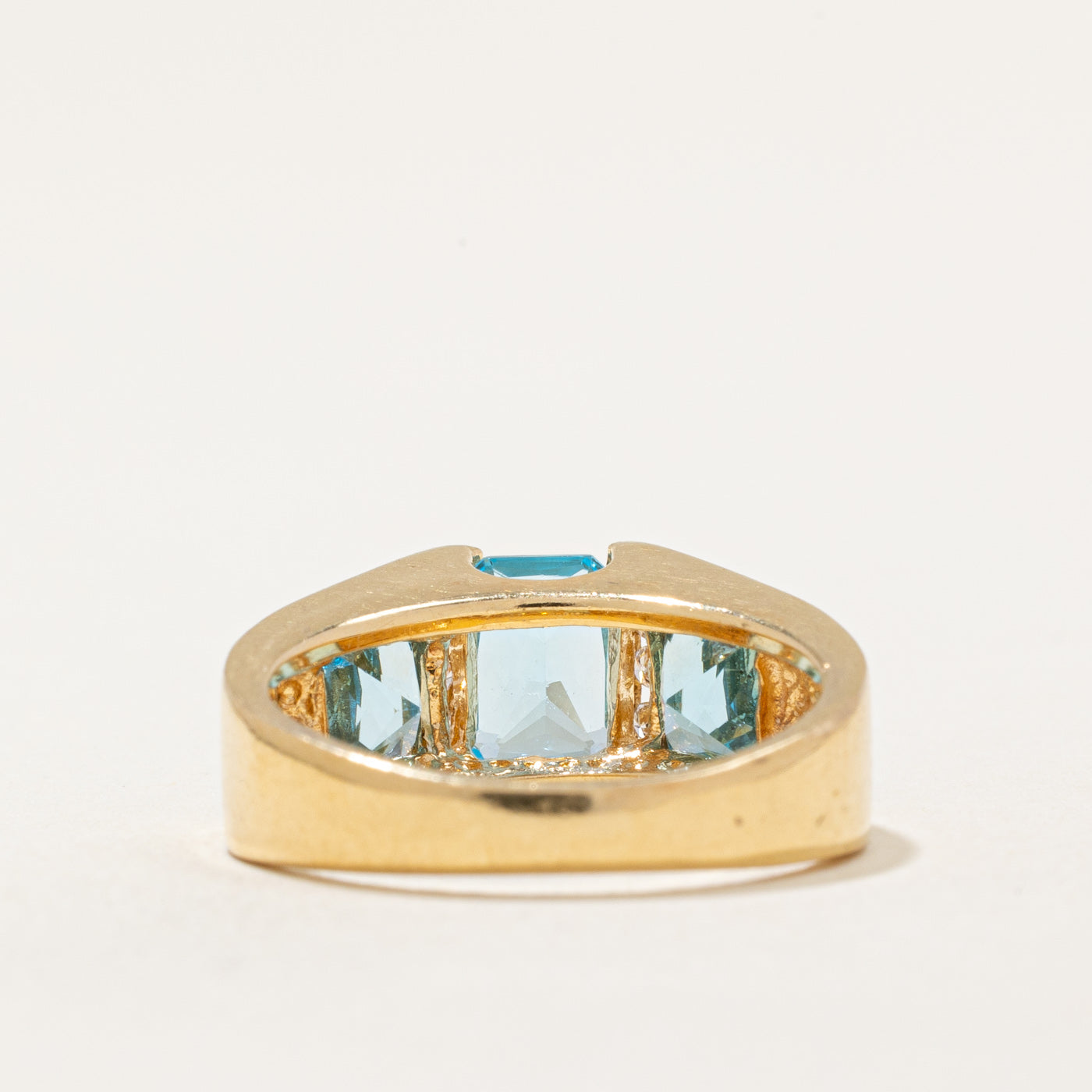 Blue Topaz & Diamond Cocktail Ring | 2.00ctw, 0.06ctw | SZ 5.5 |