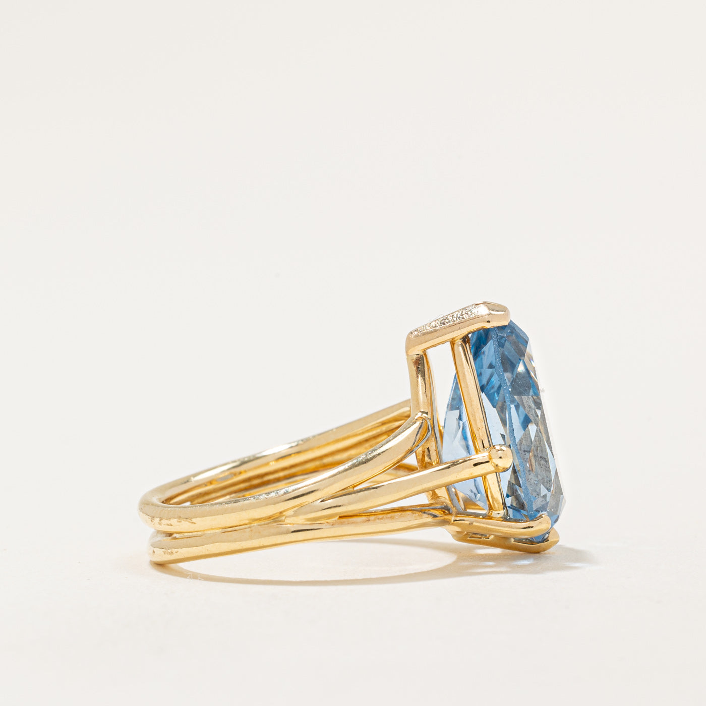 Synthetic Spinel Cocktail Ring | 5.00ct | SZ 6 |