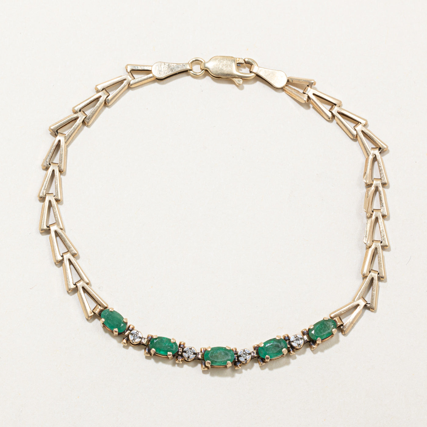 Bracelet Émeraude et Diamants | 0,85 ct, 0,04 ct | 17,8 cm |