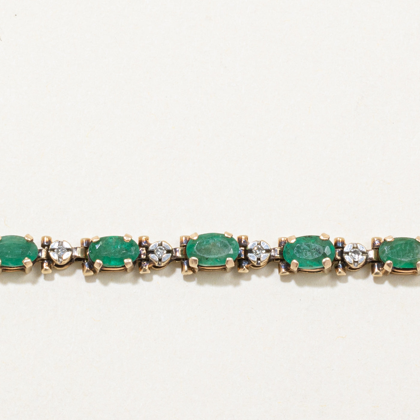 Bracelet Émeraude et Diamants | 0,85 ct, 0,04 ct | 17,8 cm |