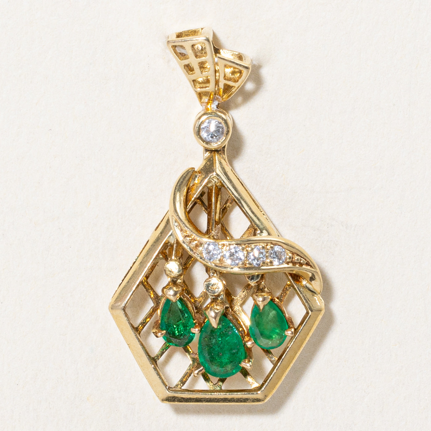 Emerald & Diamond Basket Pendant | 0.28ctw, 0.07ctw |