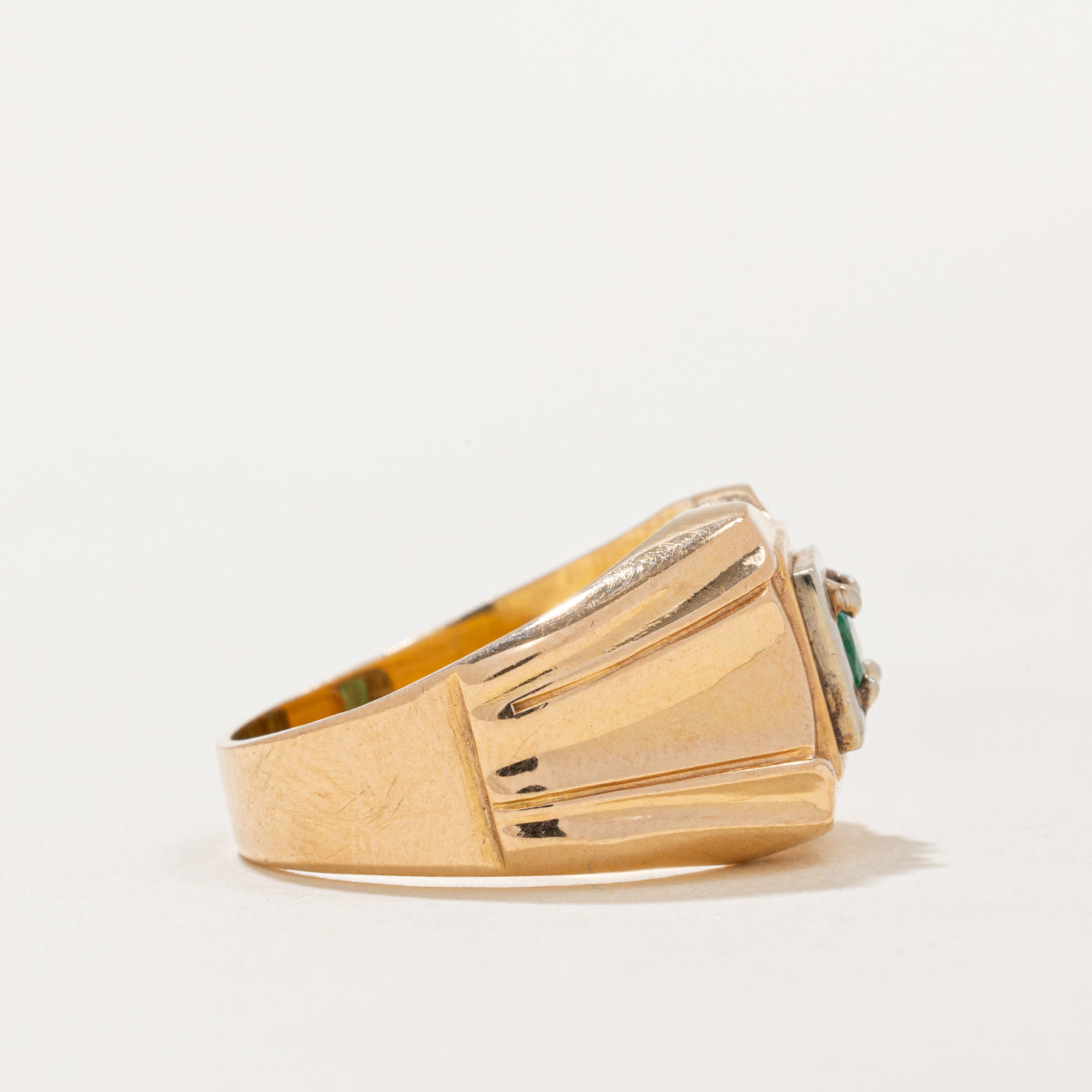 Emerald Pinched Band Ring | 0.25ct | SZ 7.5 |