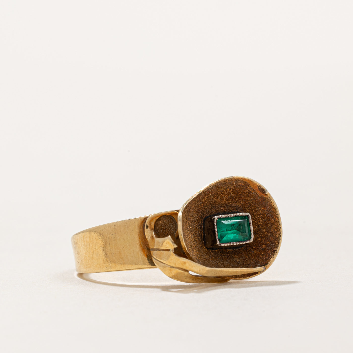 Bague cocktail abstraite émeraude | 0,15 ct | Taille 5,75 |