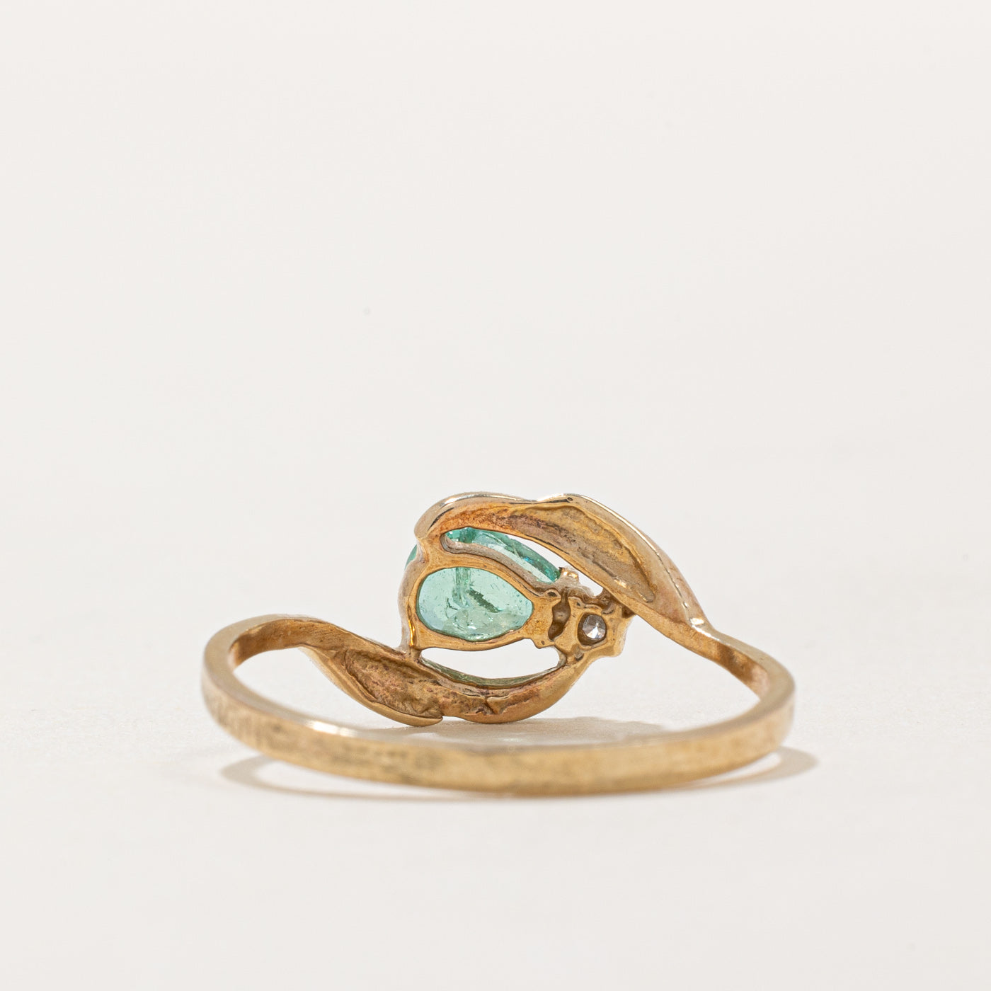 Emerald & Diamond Abstract Ring | 0.33ct, 0.01ct | SZ 7.25 |