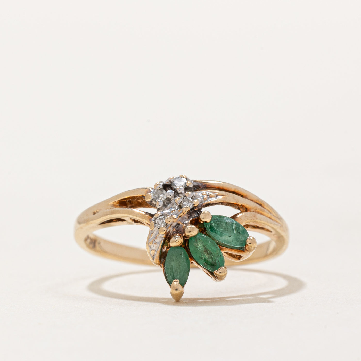 Emerald & Diamond Cluster Ring | 0.12ctw, 0.02ctw | SZ 5.5 |