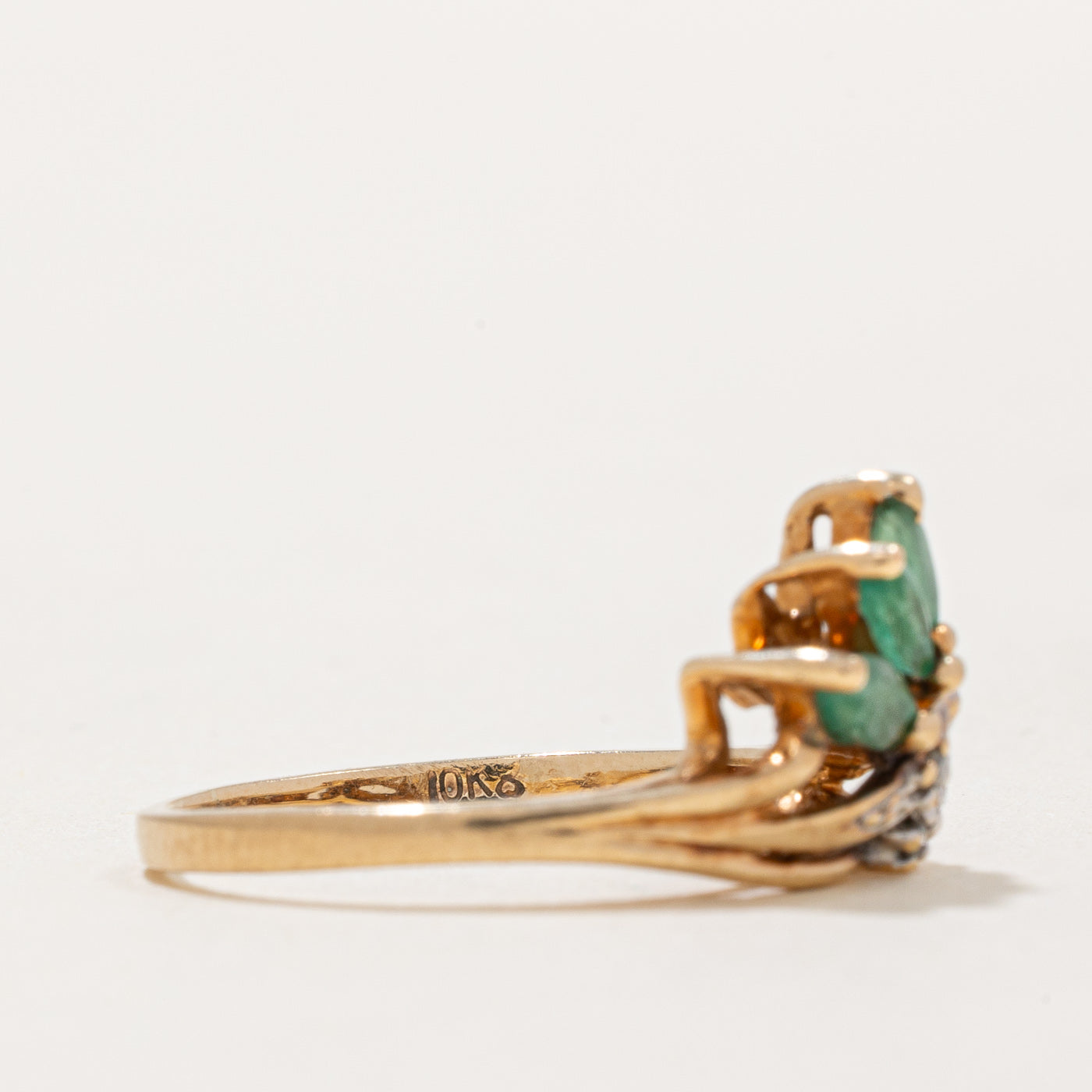 Emerald & Diamond Cluster Ring | 0.12ctw, 0.02ctw | SZ 5.5 |