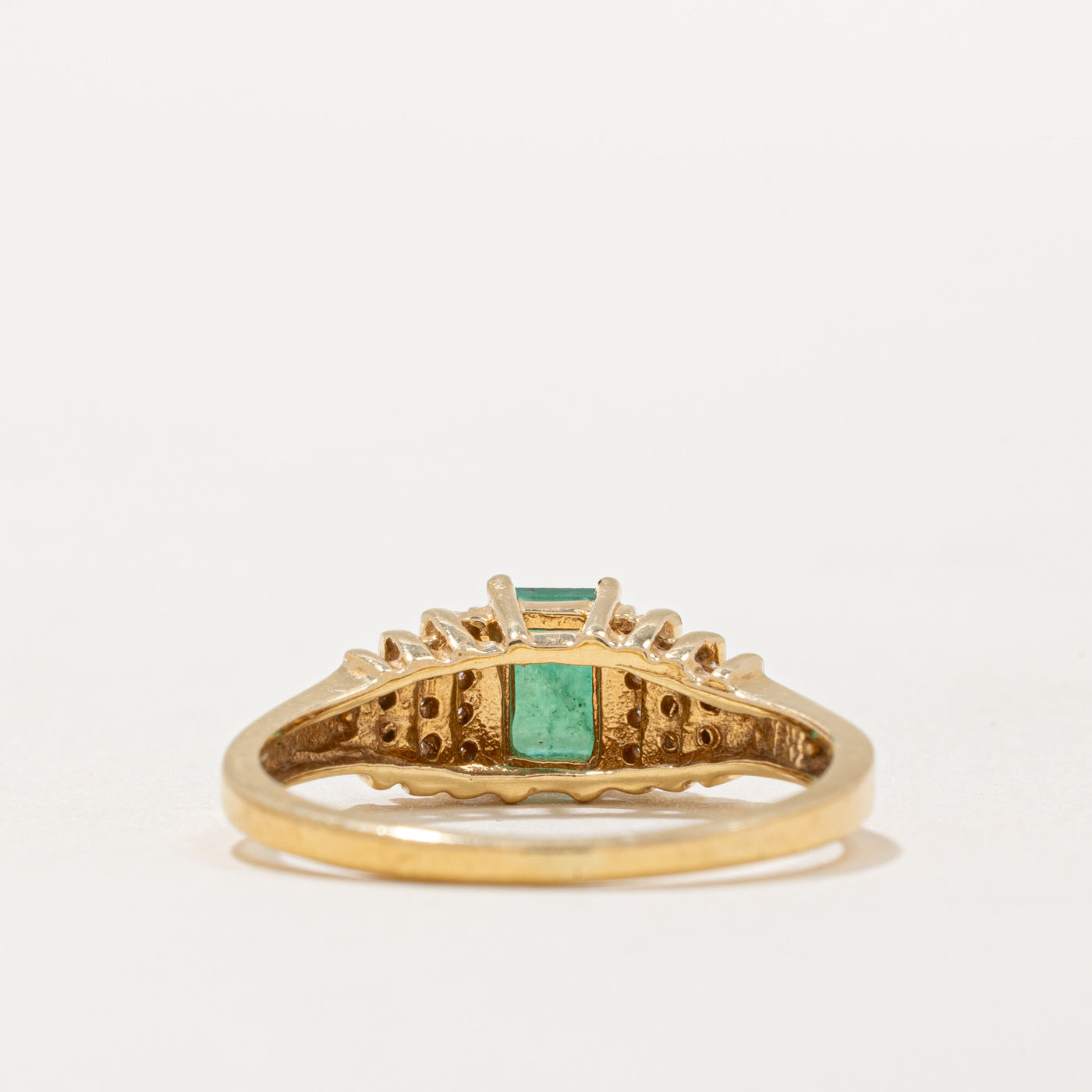 Emerald & Diamond Ring | 0.46ct, 0.10ctw | SZ 8.75 |