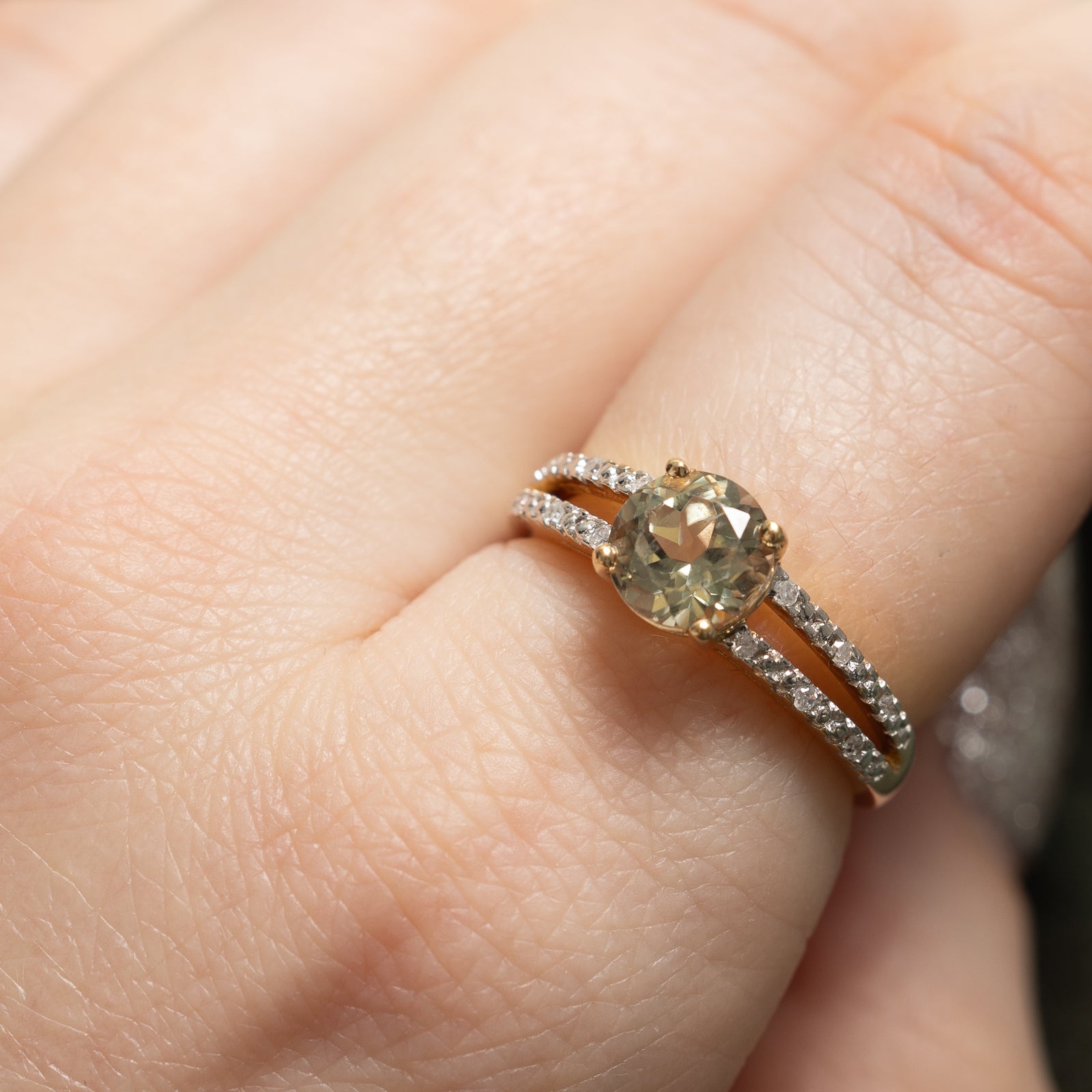 Zultanite & Diamond Open Shank Ring | 1.30ct, 0.06ctw | SZ 7 |
