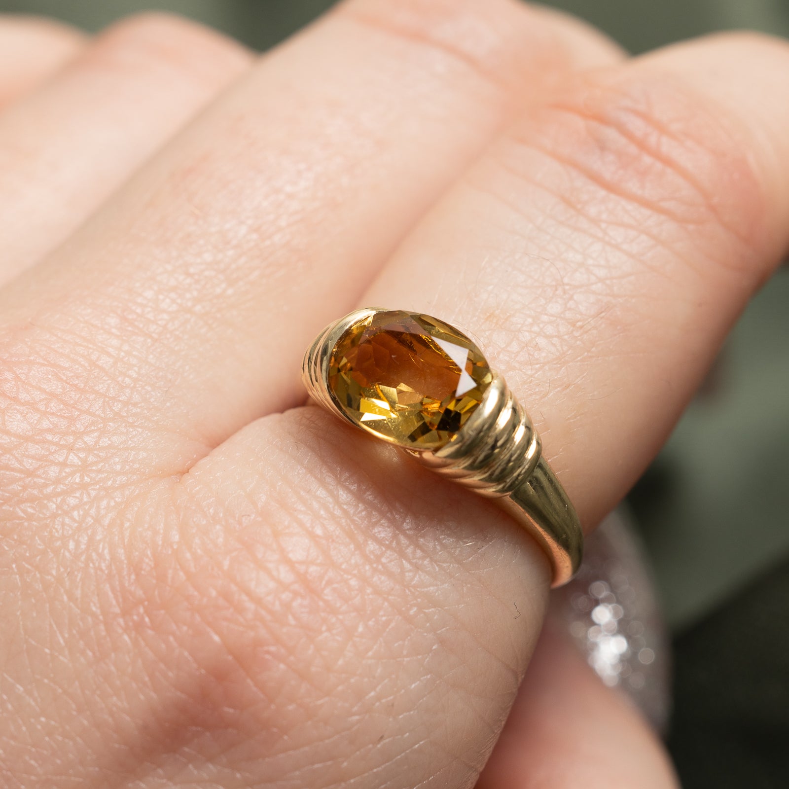 'Mejuri' Oval Cut East West Citrine Ring | 2.85ct | SZ 7.25 |