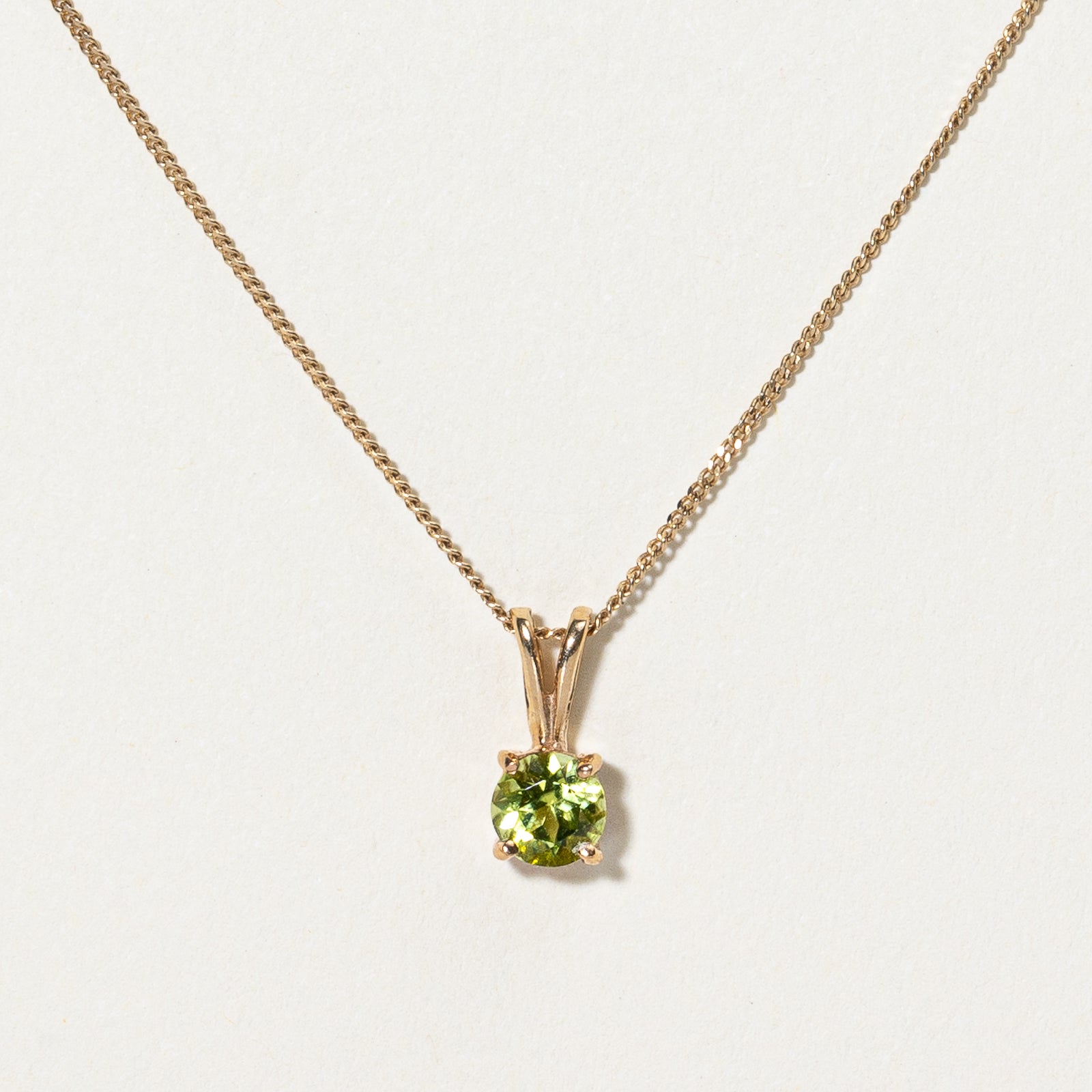 Collier pendentif péridot | 0,45 ct | 47 cm |