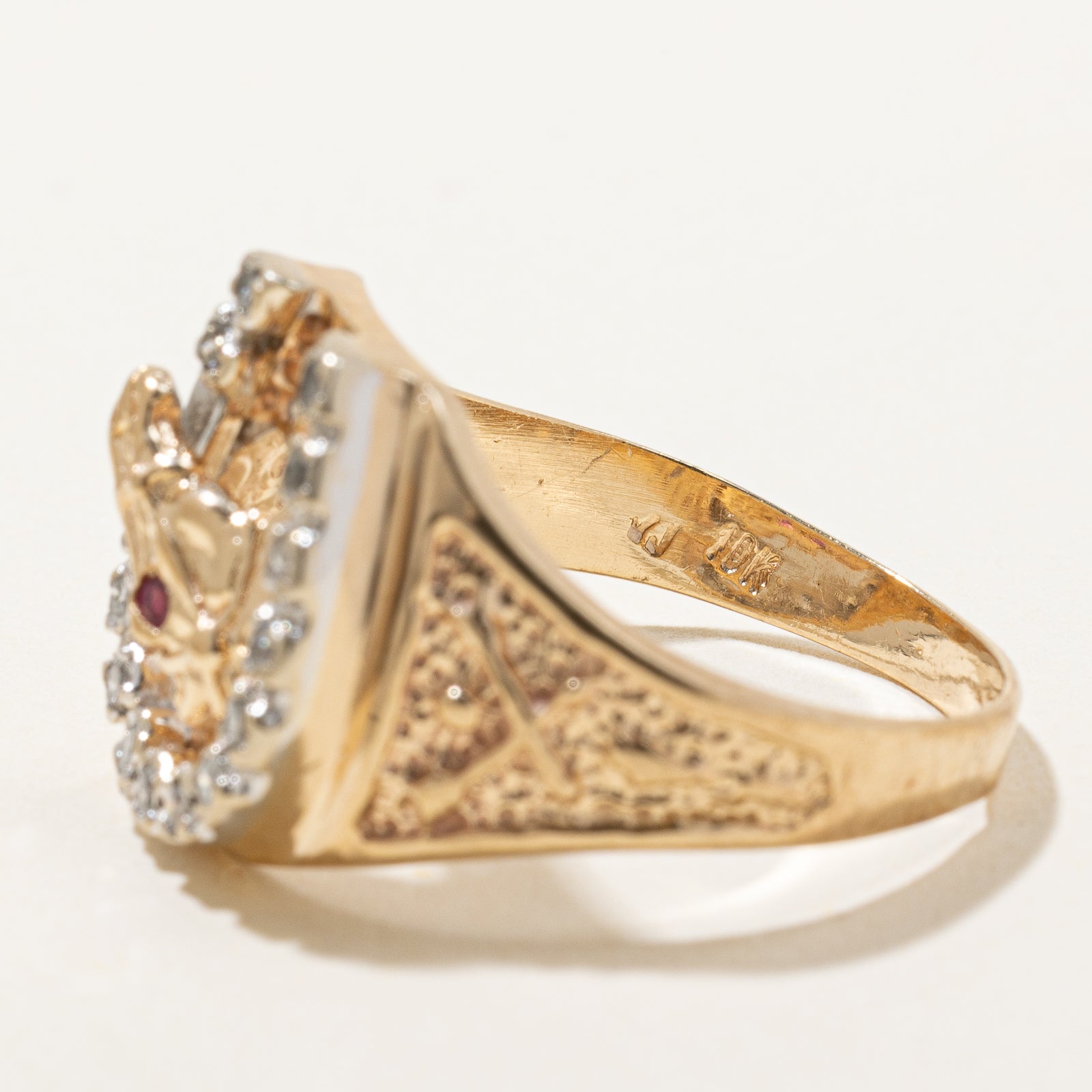 Diamond & Ruby Horse Cocktail Ring | 0.21ctw, 0.02ct | SZ 9 |
