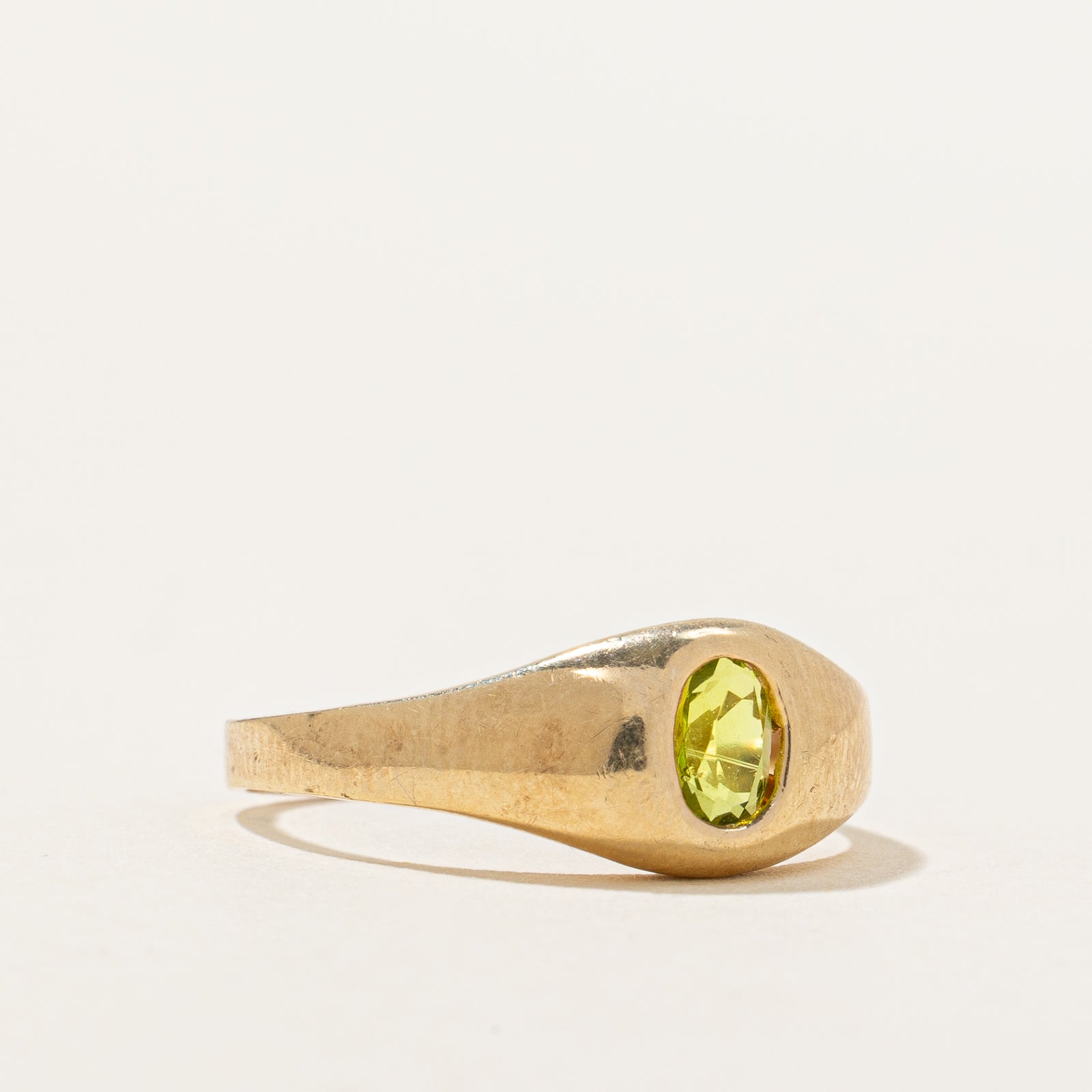 Bague conique en verre vert | 0,22 ct | Taille 3,75 |