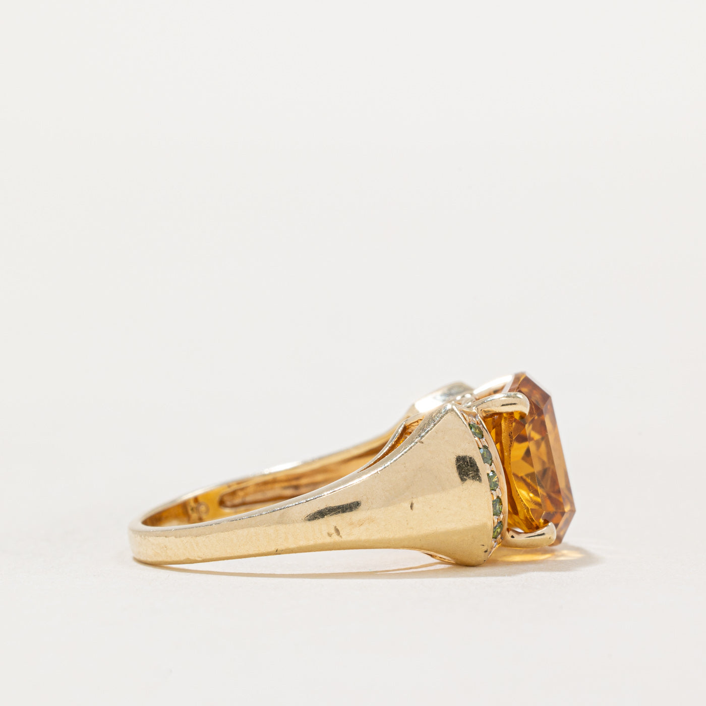 Bague cocktail en citrine et diamant vert | 4,00 ct, 0,05 ct au total | Taille 6,25 |