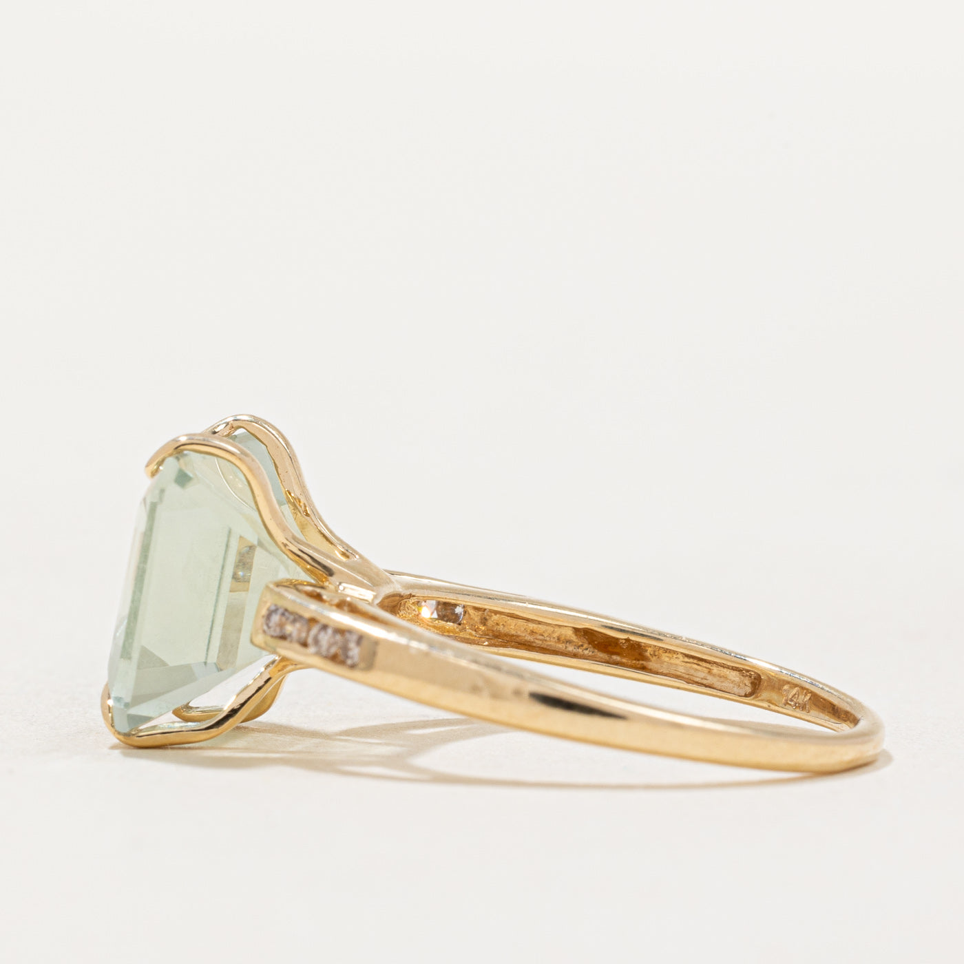 Mint Green Quartz & Diamond Ring | 4.20ct, 0.08ctw | SZ 6 |
