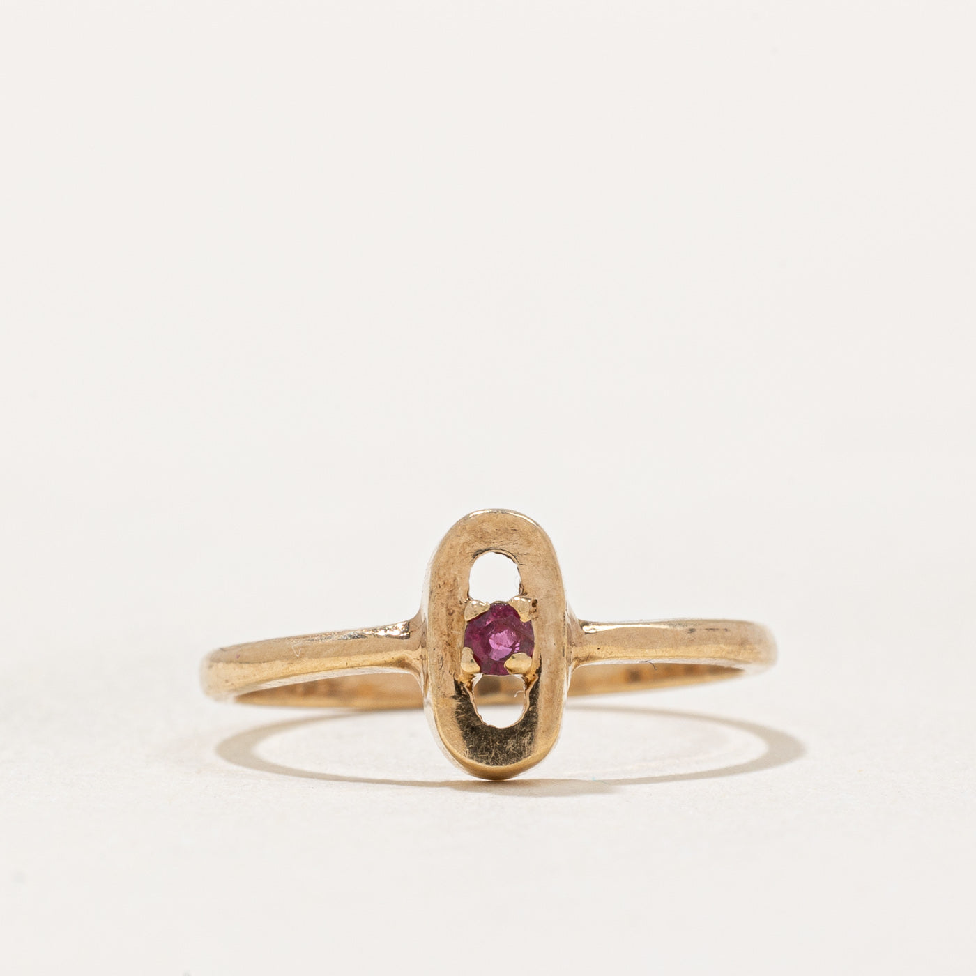 Bague rubis ovale | 0,03 ct | Taille 4,5 |