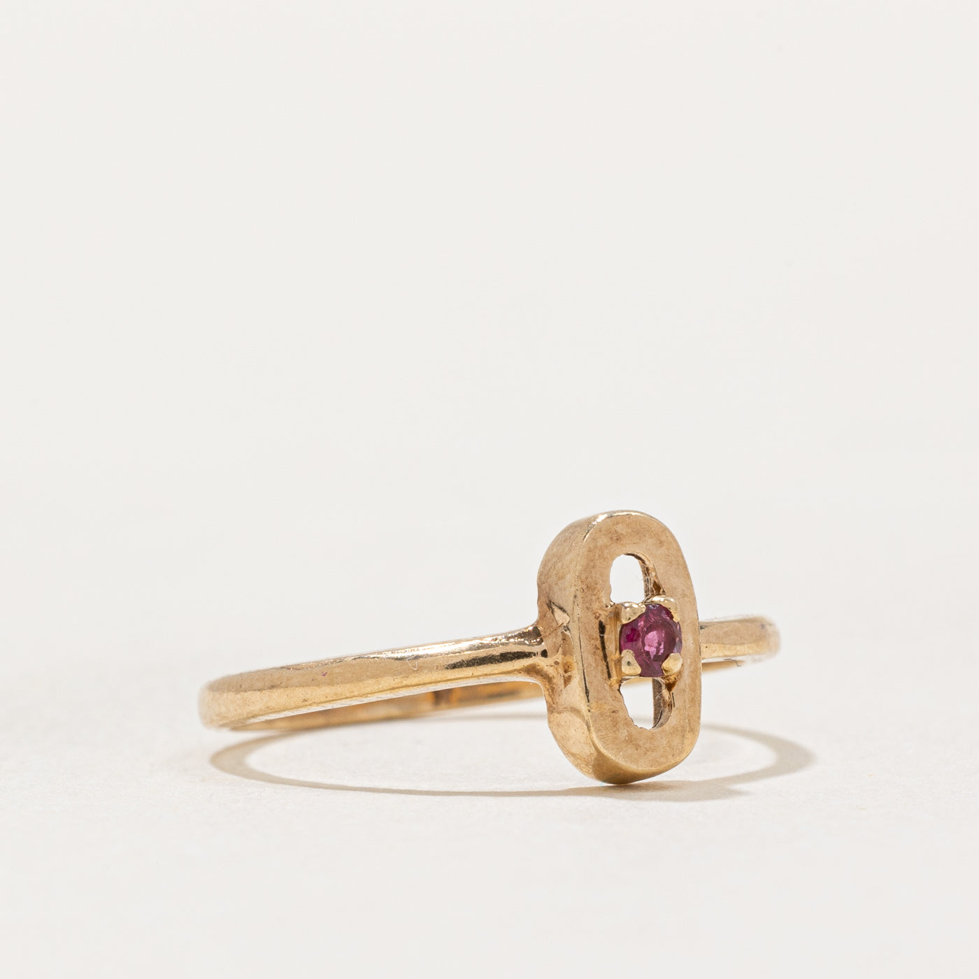 Bague rubis ovale | 0,03 ct | Taille 4,5 |