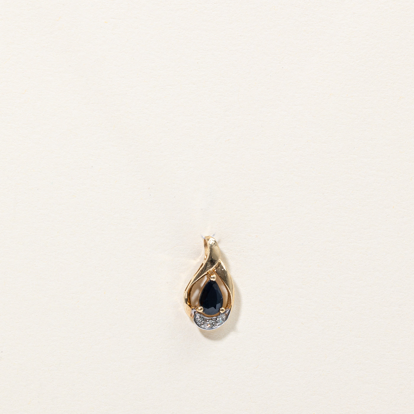 Sapphire & Diamond Pendant | 0.50ct, 0.02ctw |