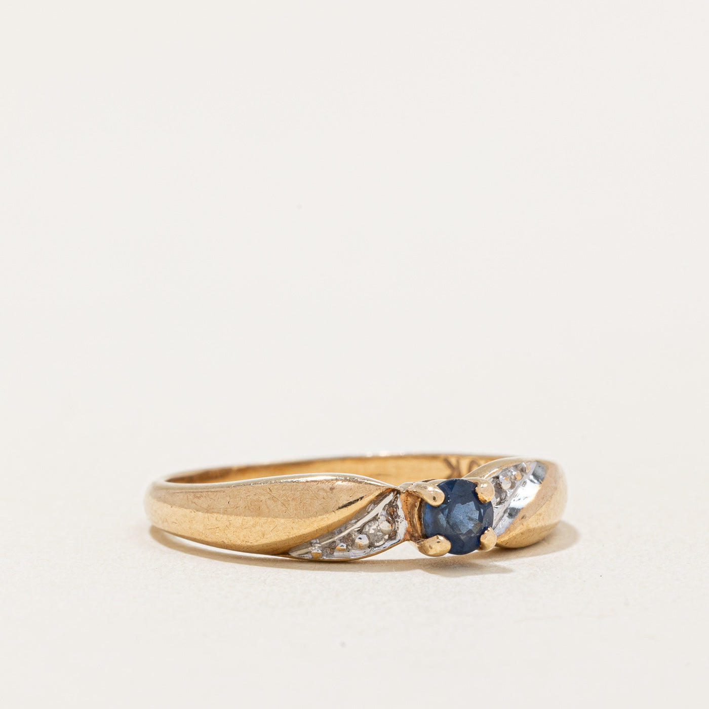 Sapphire & Diamond Ring | 0.18ct, 0.02ctw | SZ 7 |