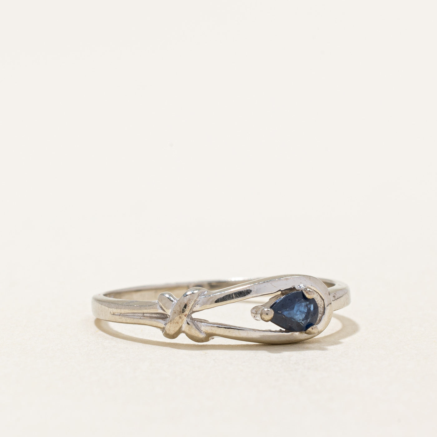 Sapphire Buckle Ring | 0.15ct | SZ 6.75 |