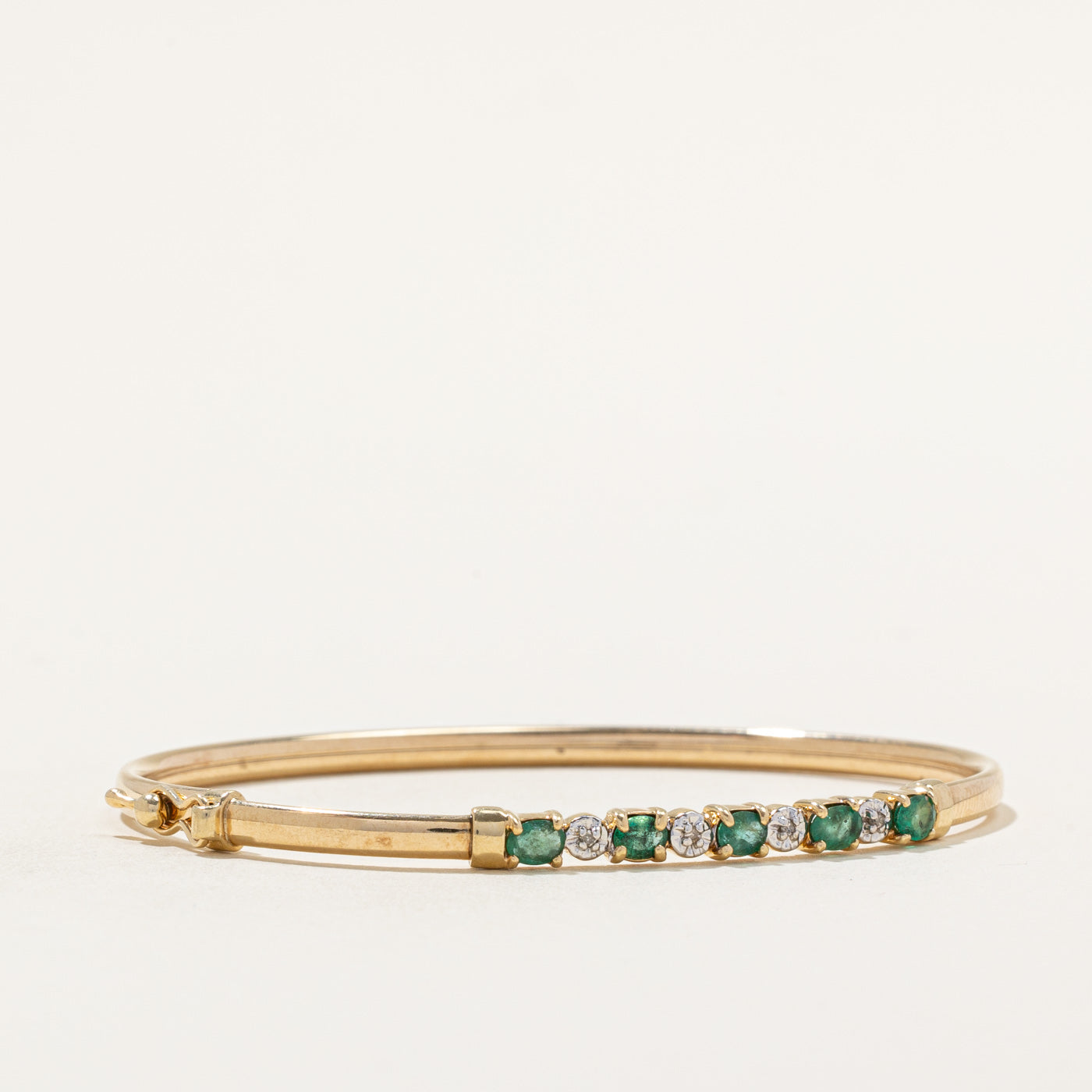 Emerald & Diamond Bracelet | 0.60ctw, 0.02ctw | 7" |