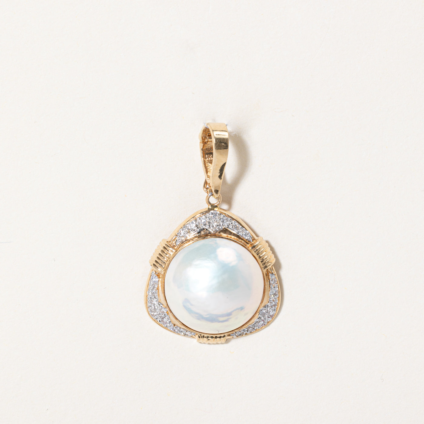 Mabe Pearl & Diamond Pendant | 0.12ctw |