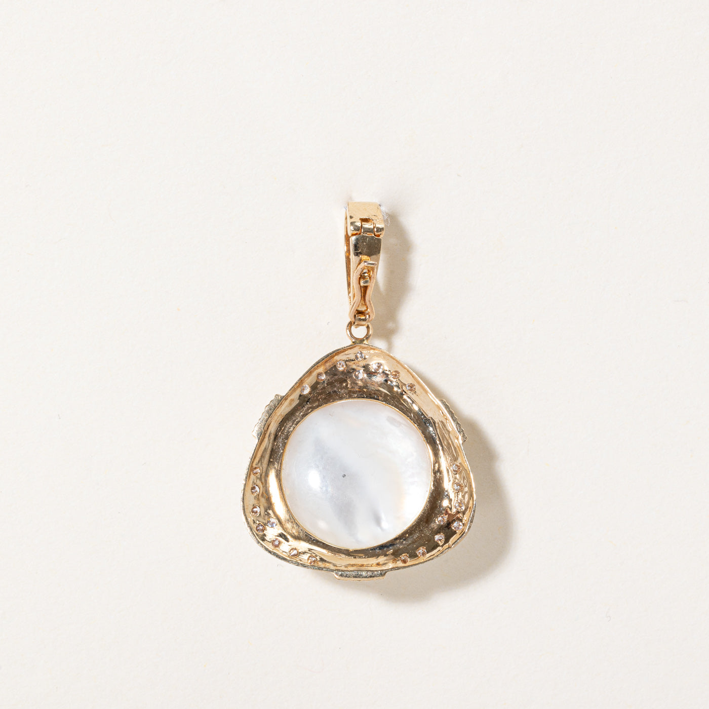 Mabe Pearl & Diamond Pendant | 0.12ctw |