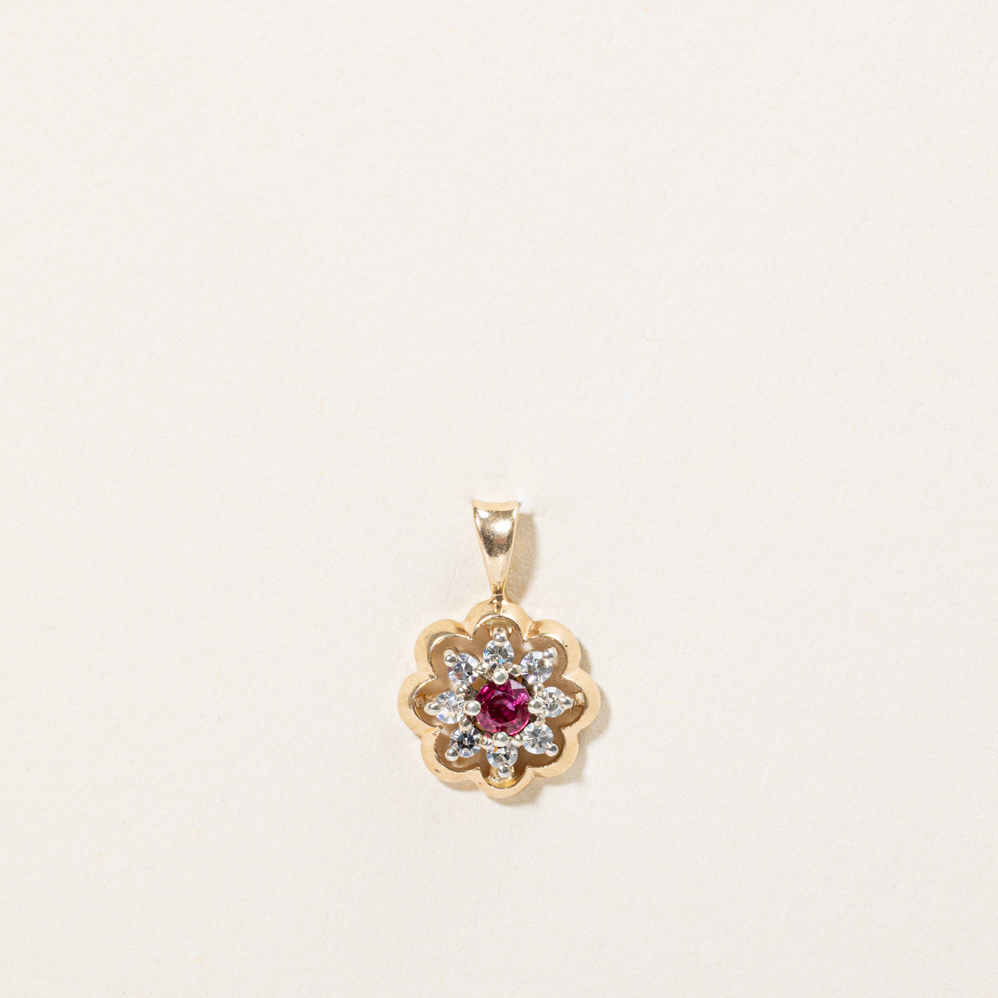 Diamond & Ruby Pendant | 0.12ctw, 0.11ct |