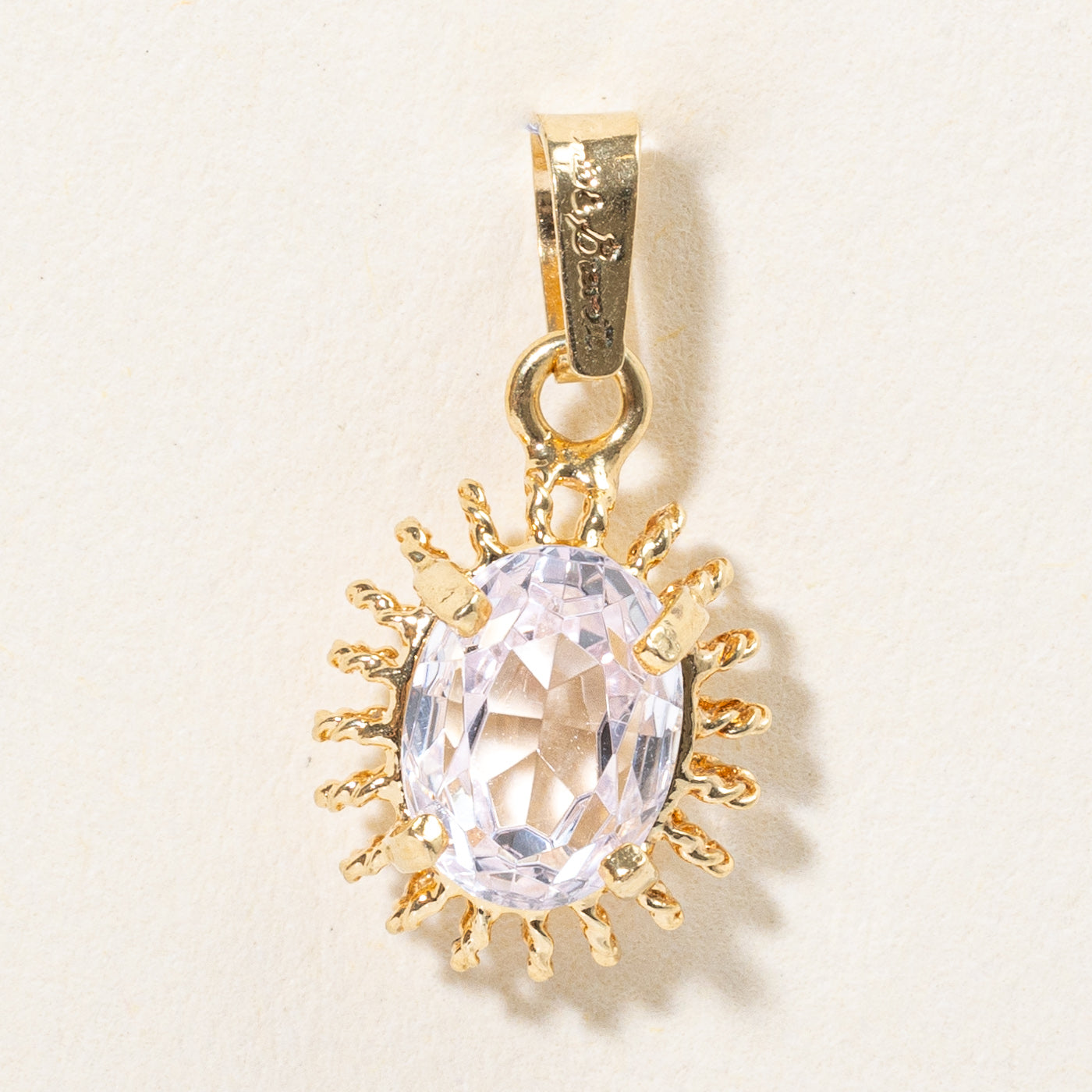 Pendentif en saphir rose synthétique | 1,90 ct |