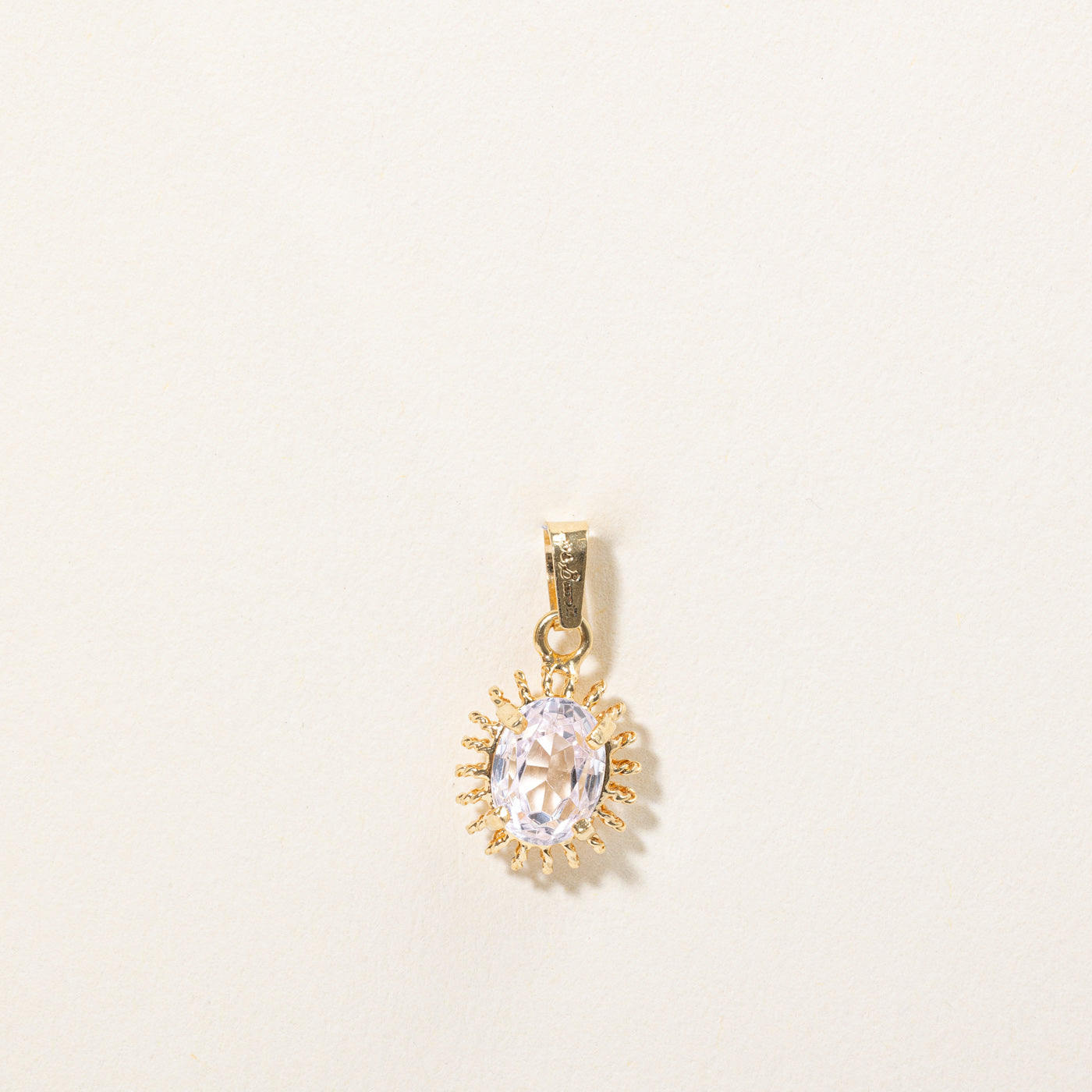 Pendentif en saphir rose synthétique | 1,90 ct |