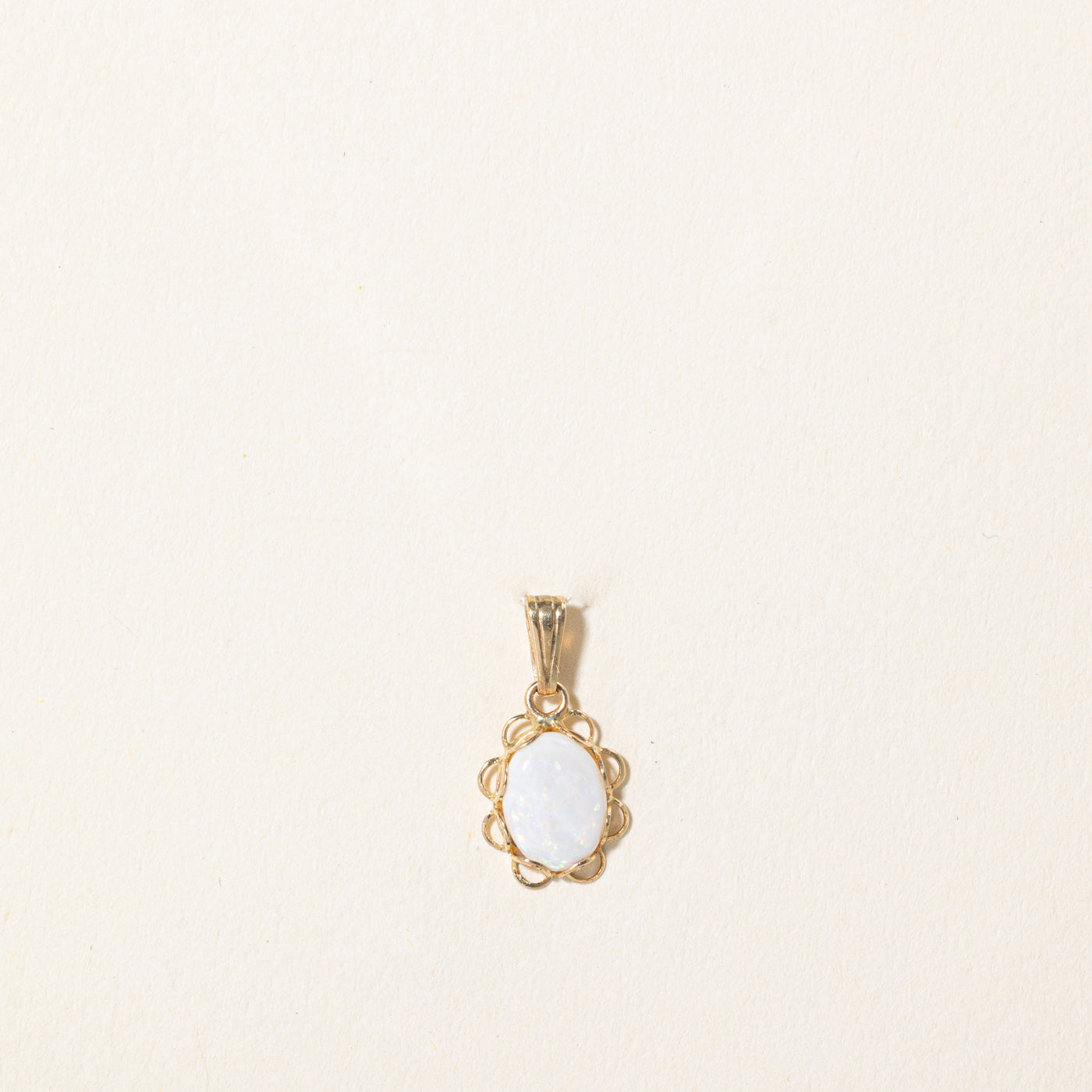 Pendentif en opale | 0,66 ct |
