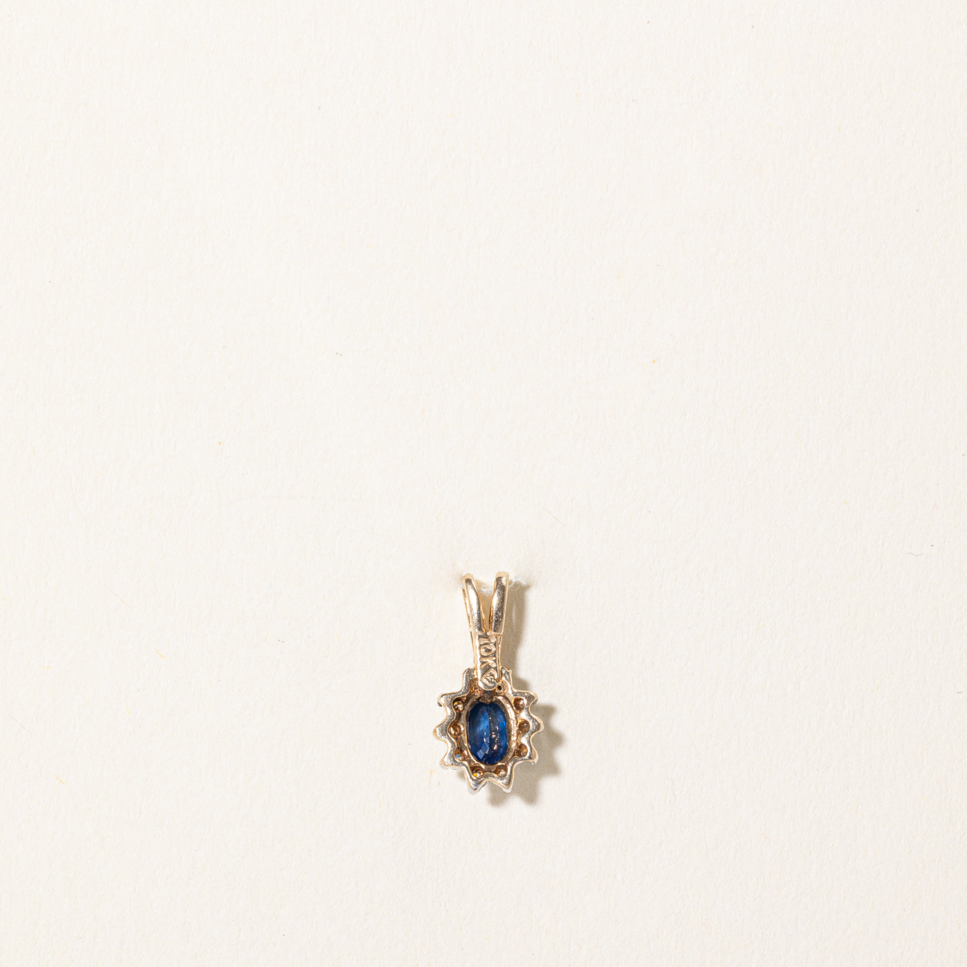Sapphire & Diamond Halo Pendant | 0.25ct, 0.08ctw |