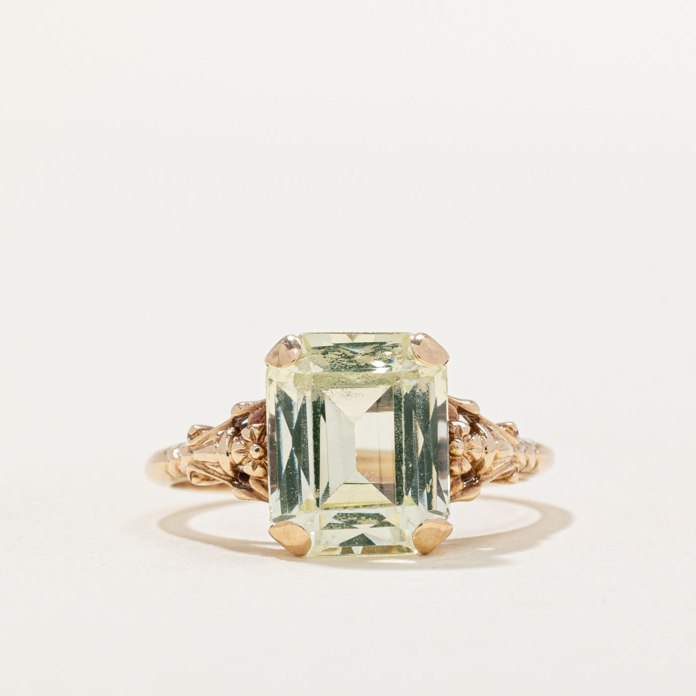 Bague en spinelle synthétique | 3,65 ct | Taille 6 |