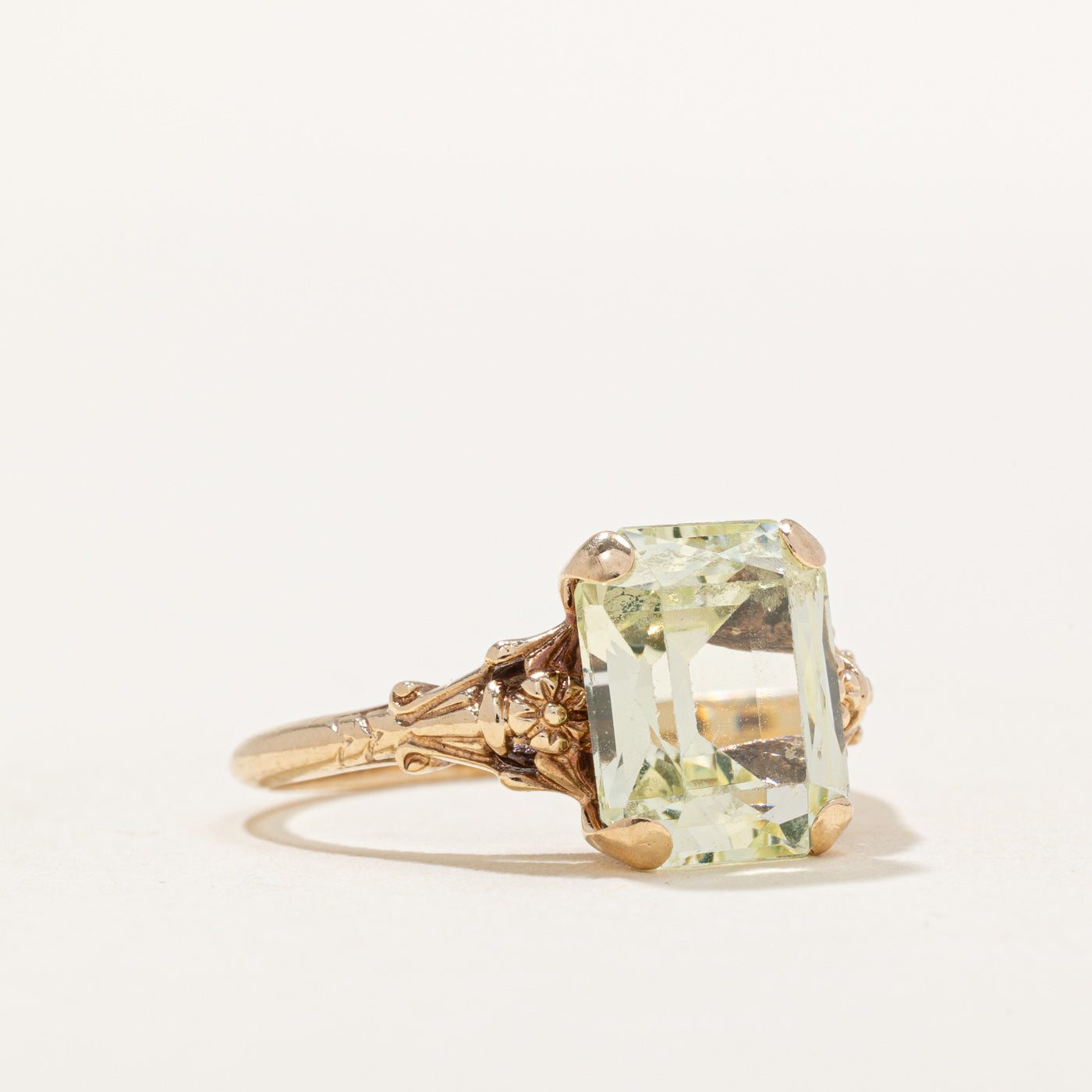 Bague en spinelle synthétique | 3,65 ct | Taille 6 |
