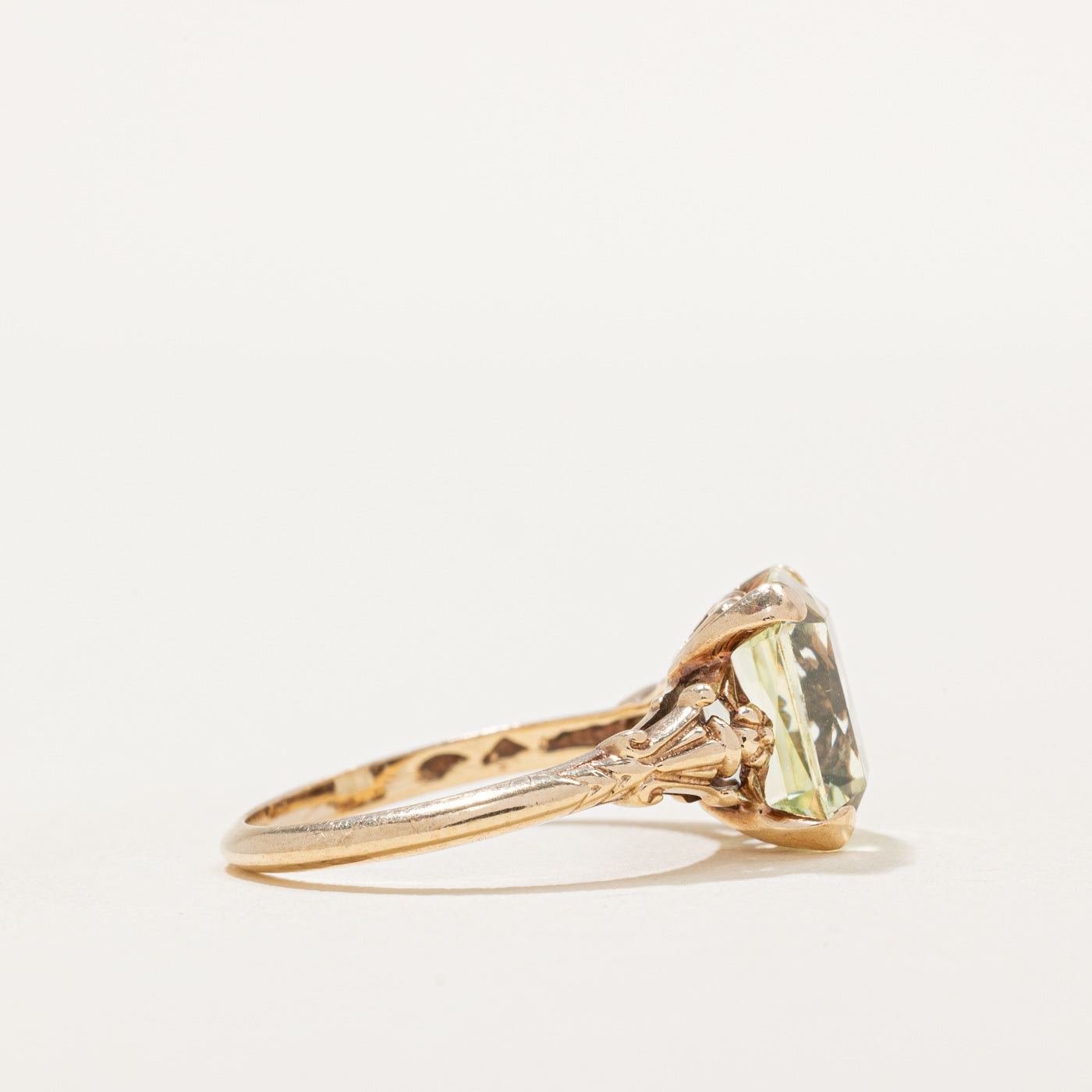 Bague en spinelle synthétique | 3,65 ct | Taille 6 |
