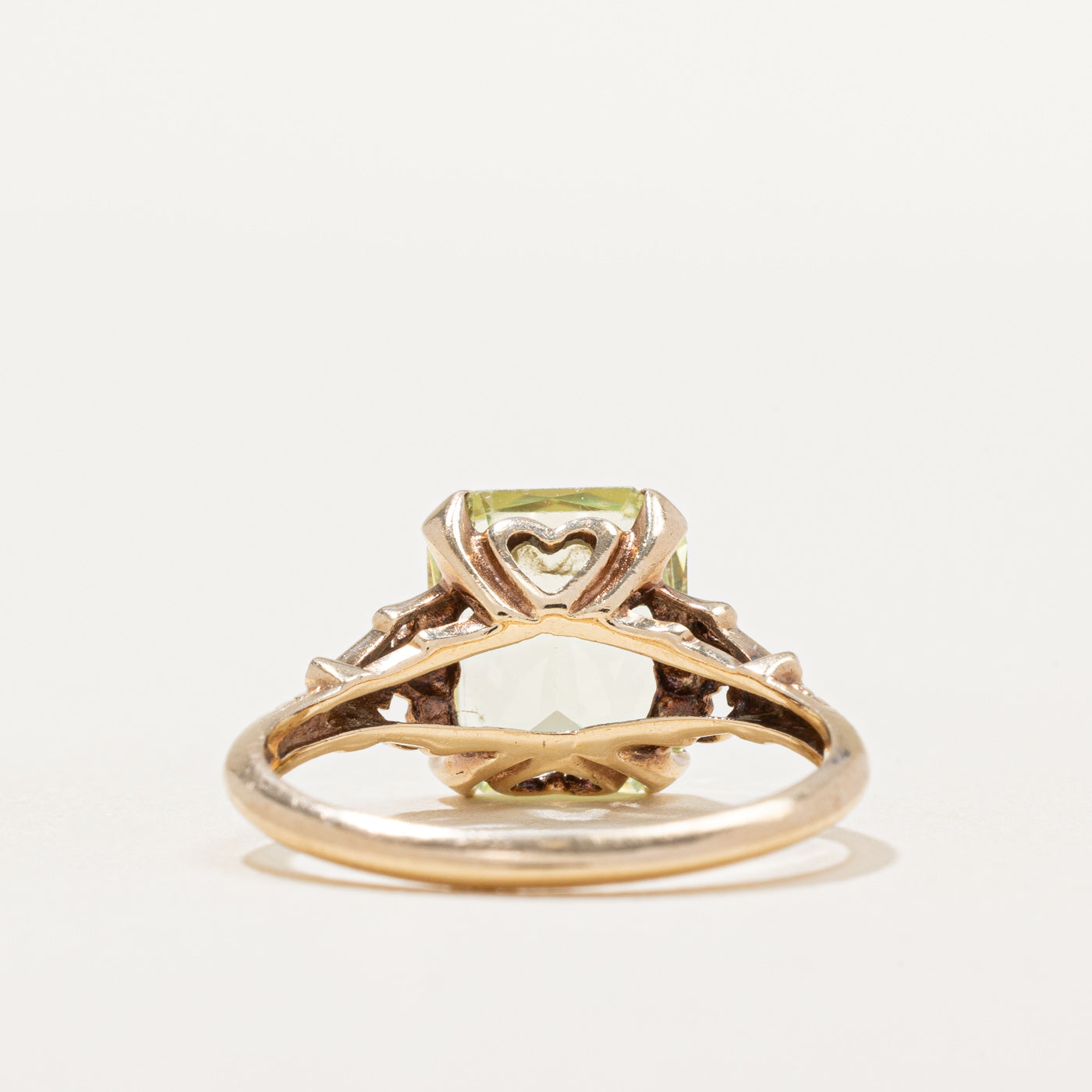 Bague en spinelle synthétique | 3,65 ct | Taille 6 |