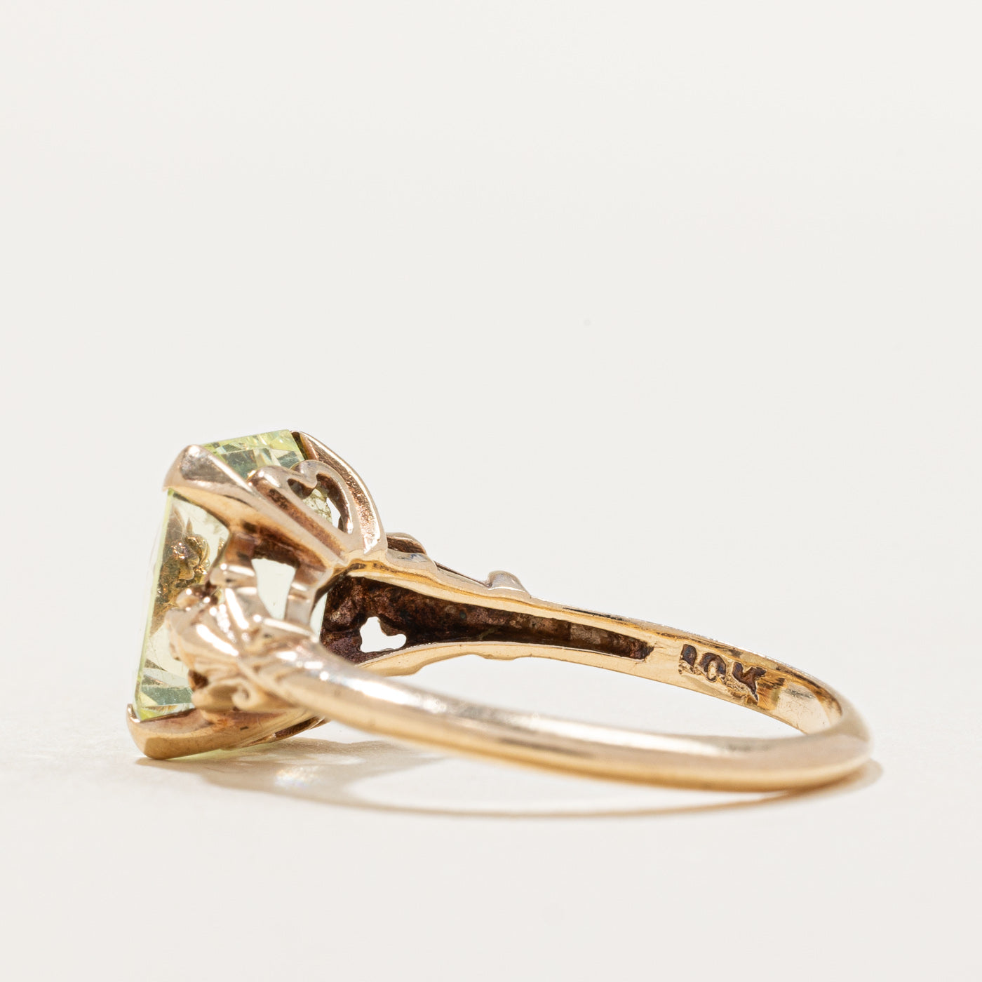 Bague en spinelle synthétique | 3,65 ct | Taille 6 |