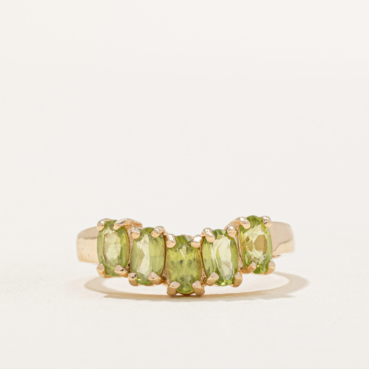 Bague en péridot à chevrons | 1,00 ct | Taille 6 |