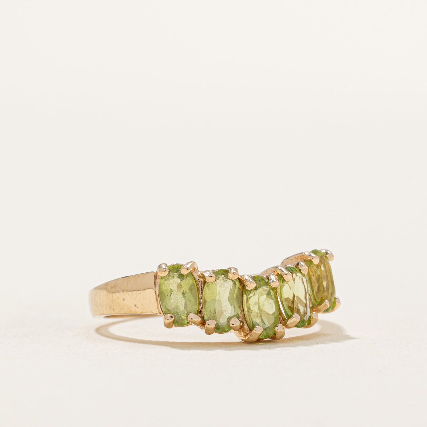 Bague en péridot à chevrons | 1,00 ct | Taille 6 |