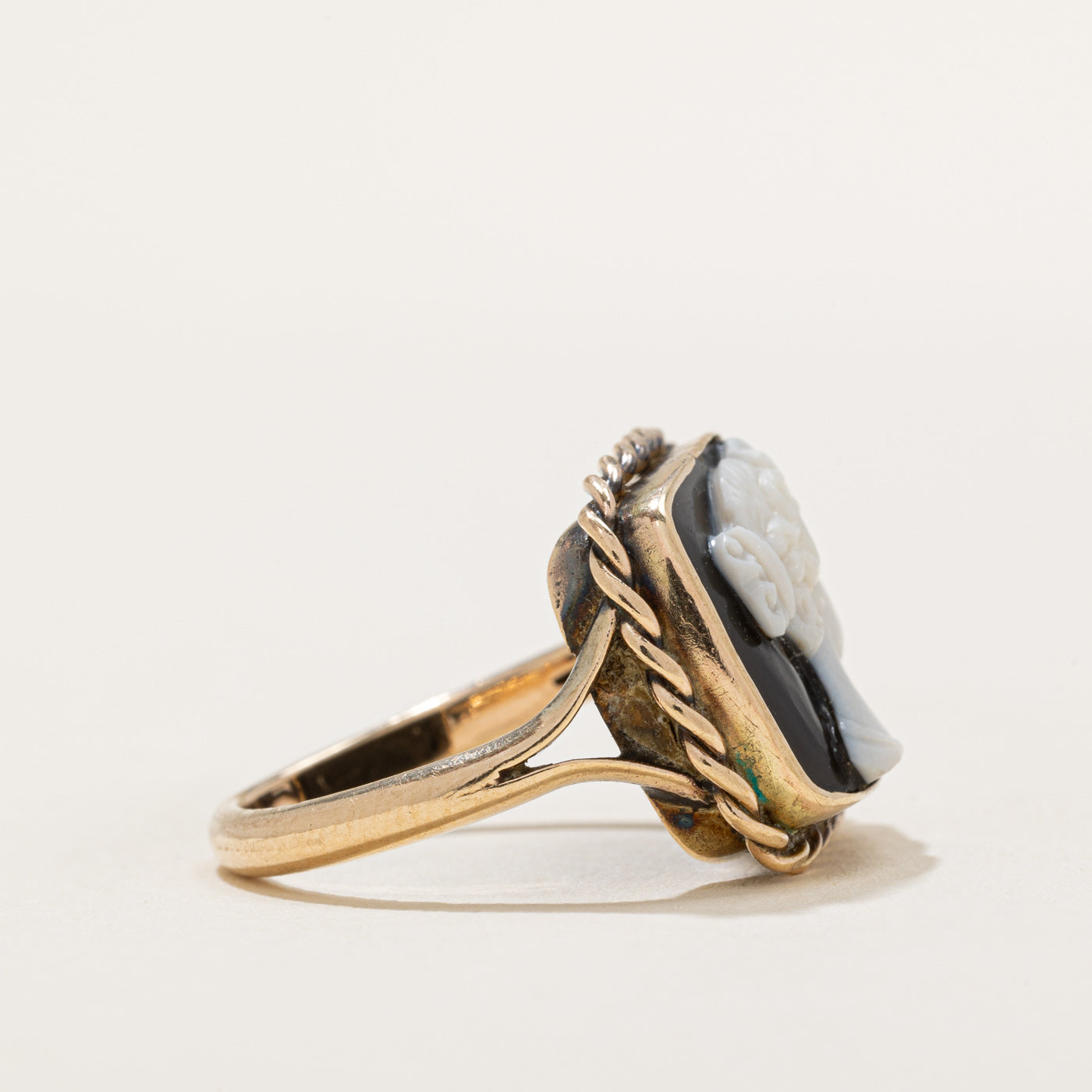 Bague camée en verre et émail | 5,00 ct | Taille 7,5 |