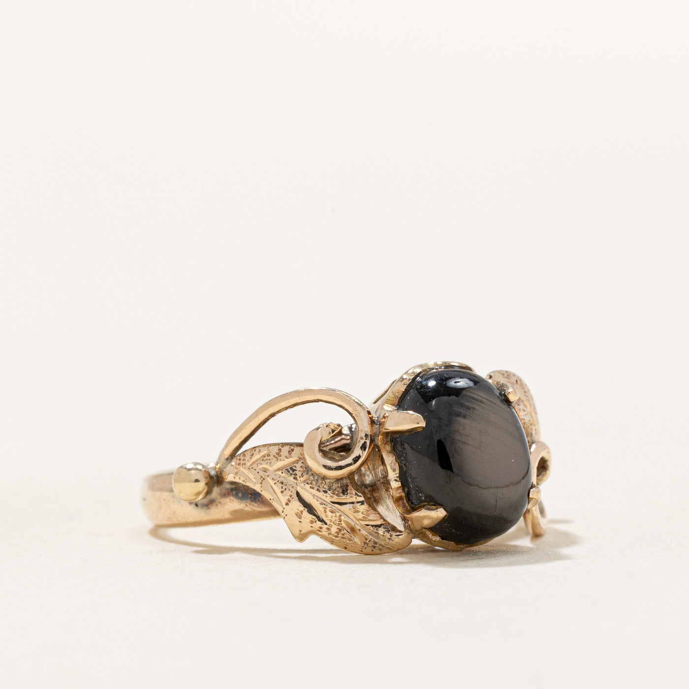 Black Star Sapphire Ring | 2.15ct | SZ 4 |