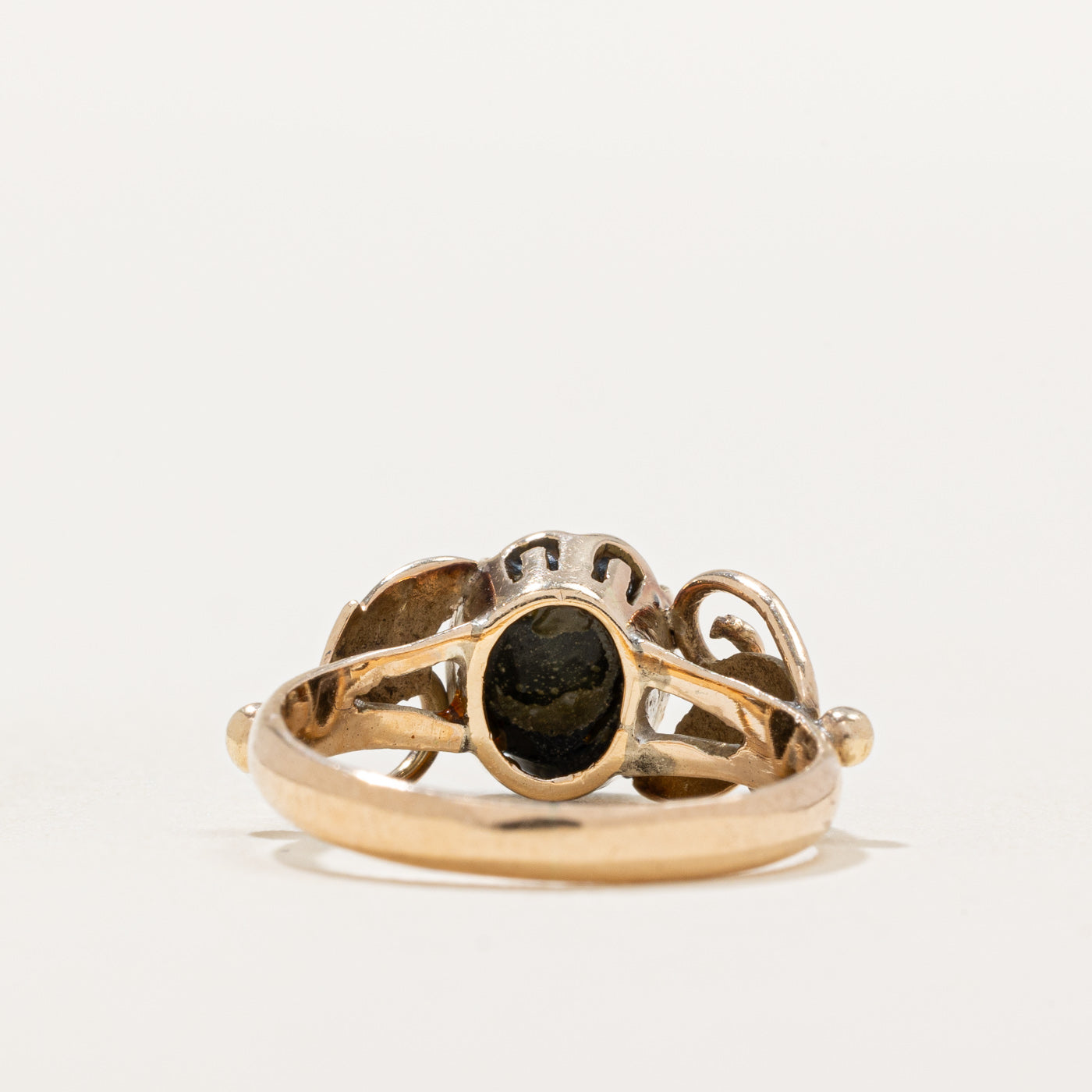 Black Star Sapphire Ring | 2.15ct | SZ 4 |