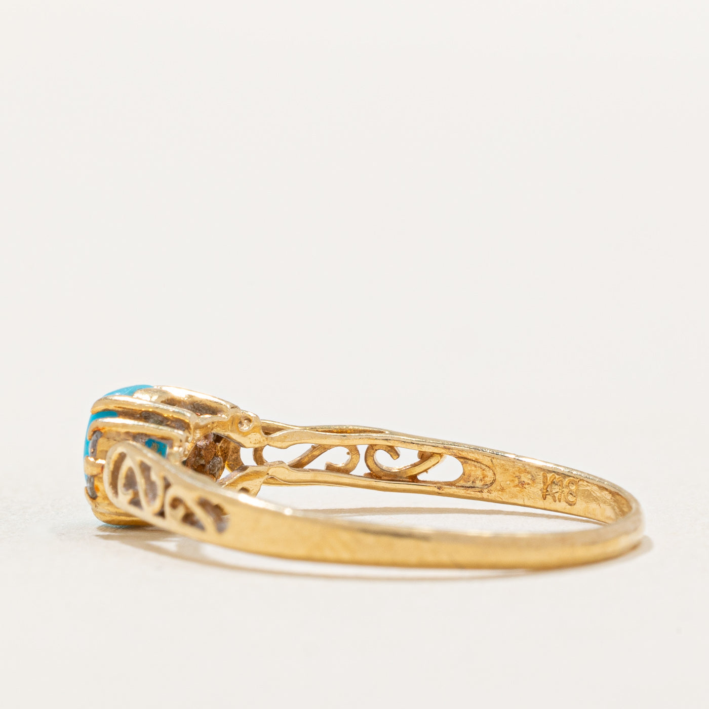 Bague turquoise et diamants | 0,30 ct, 0,02 ct au total | Taille 6,75 |