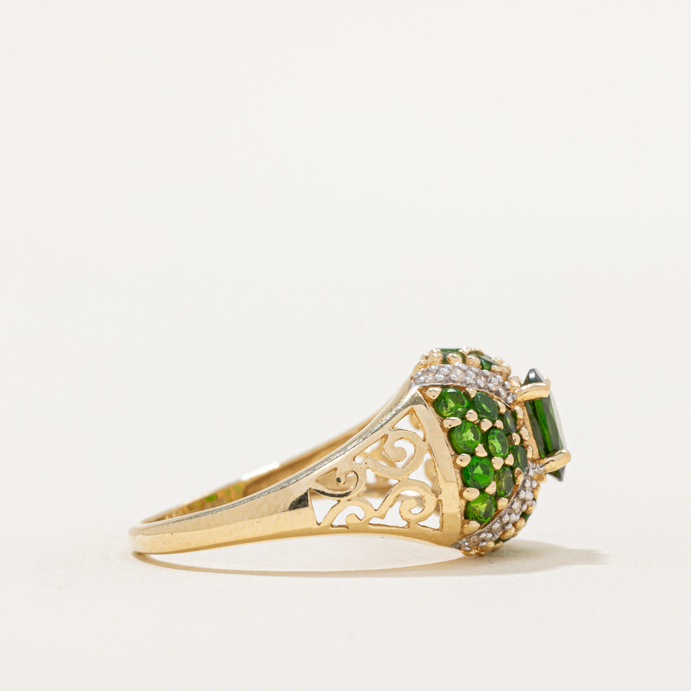 Chrome Diopside & Diamond Cocktail Ring | 1.50ctw, 0.08ctw | SZ 9 |