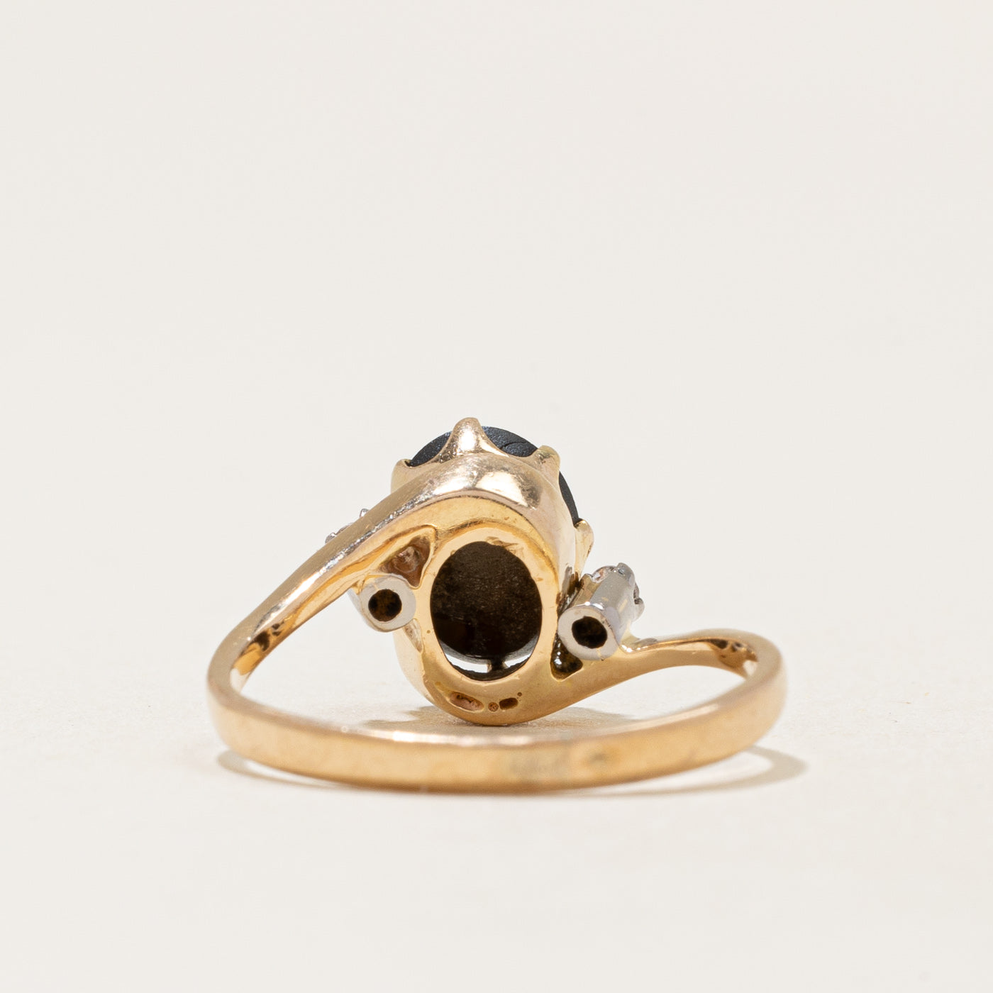 Black Star Sapphire & Diamond Ring | 1.55ct, 0.04ctw | SZ 5.5 |
