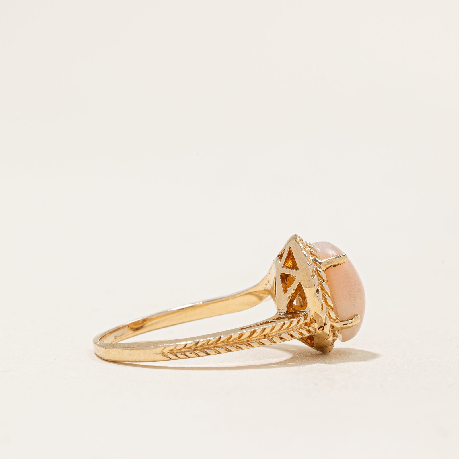 Coral Ring | SZ 6.75 |
