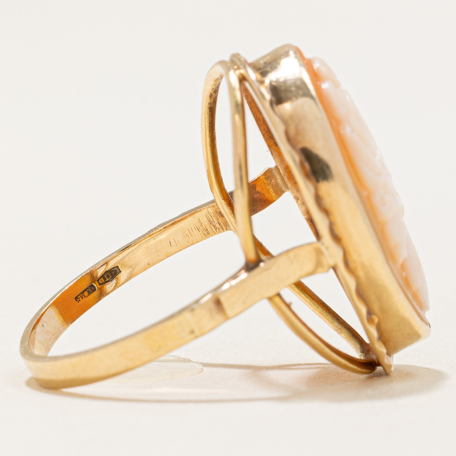 Italian Cameo Shell Ring | SZ 7.25 |